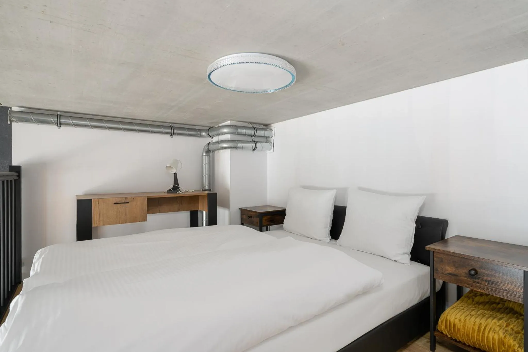 Bed in RentPlanet - Apartamenty Zarembowicza