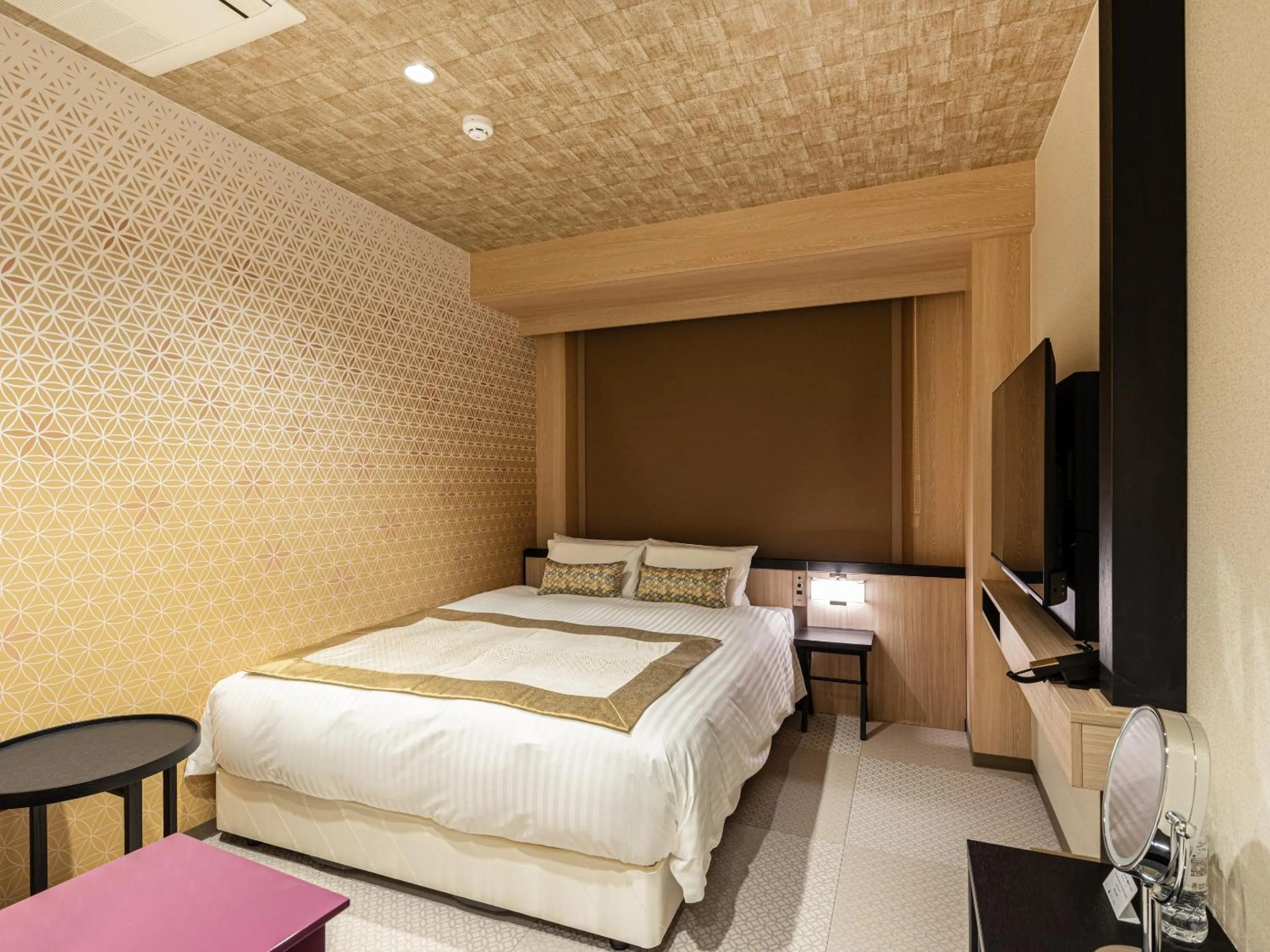 Bed in Hotel Musse Kyoto Shijo Kawaramachi Meitetsu