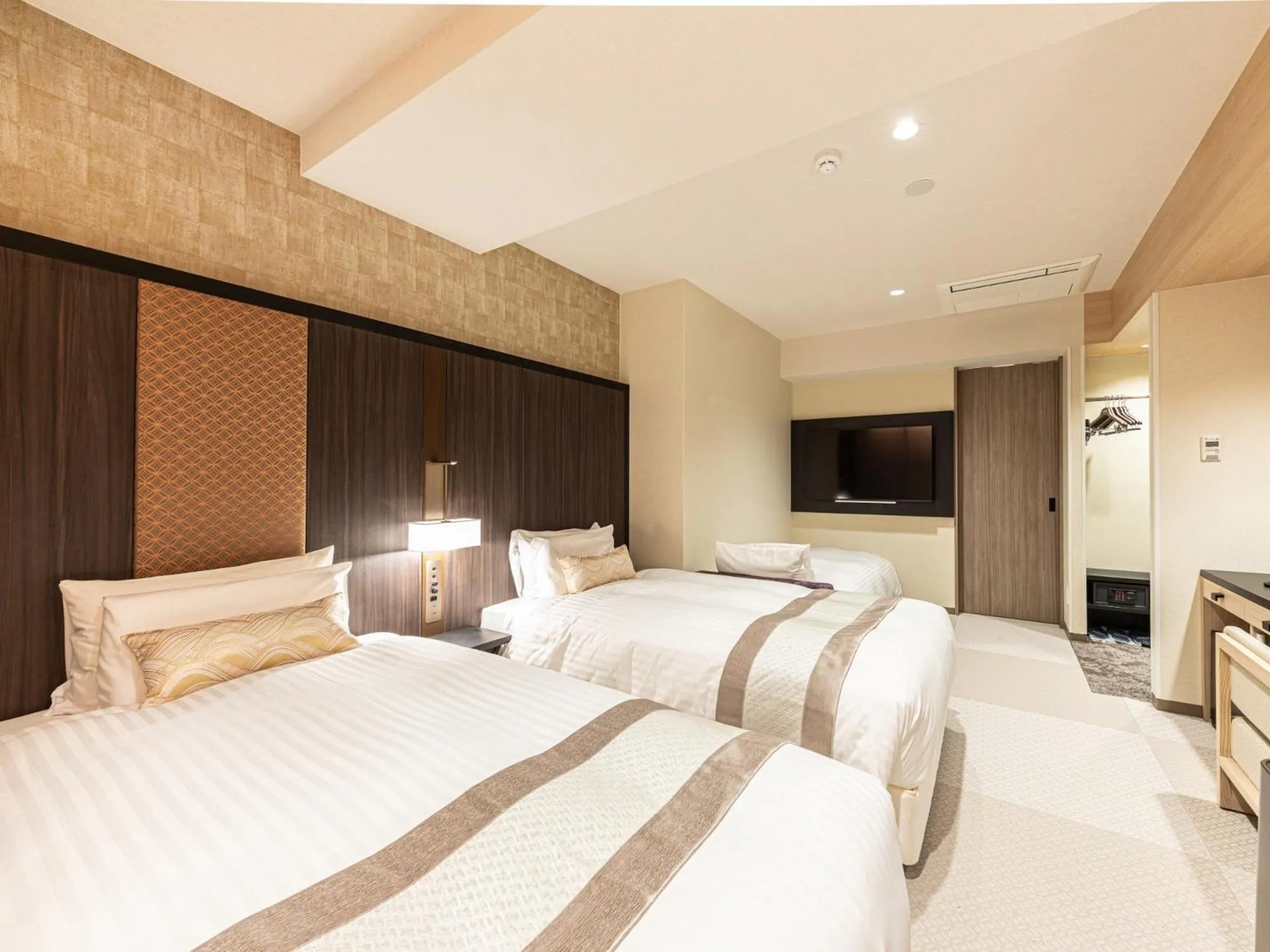 Bed in Hotel Musse Kyoto Shijo Kawaramachi Meitetsu