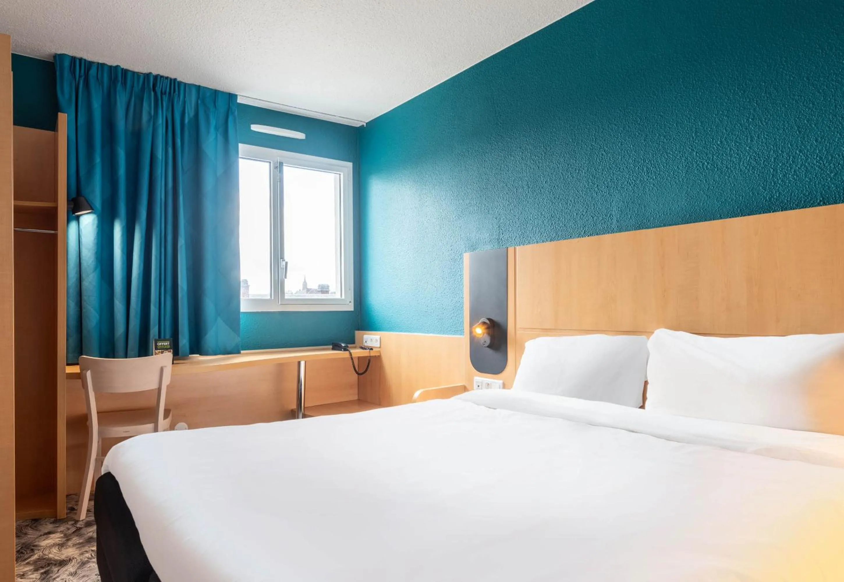 Bedroom, Bed in B&B HOTEL Amiens Centre Cathédrale