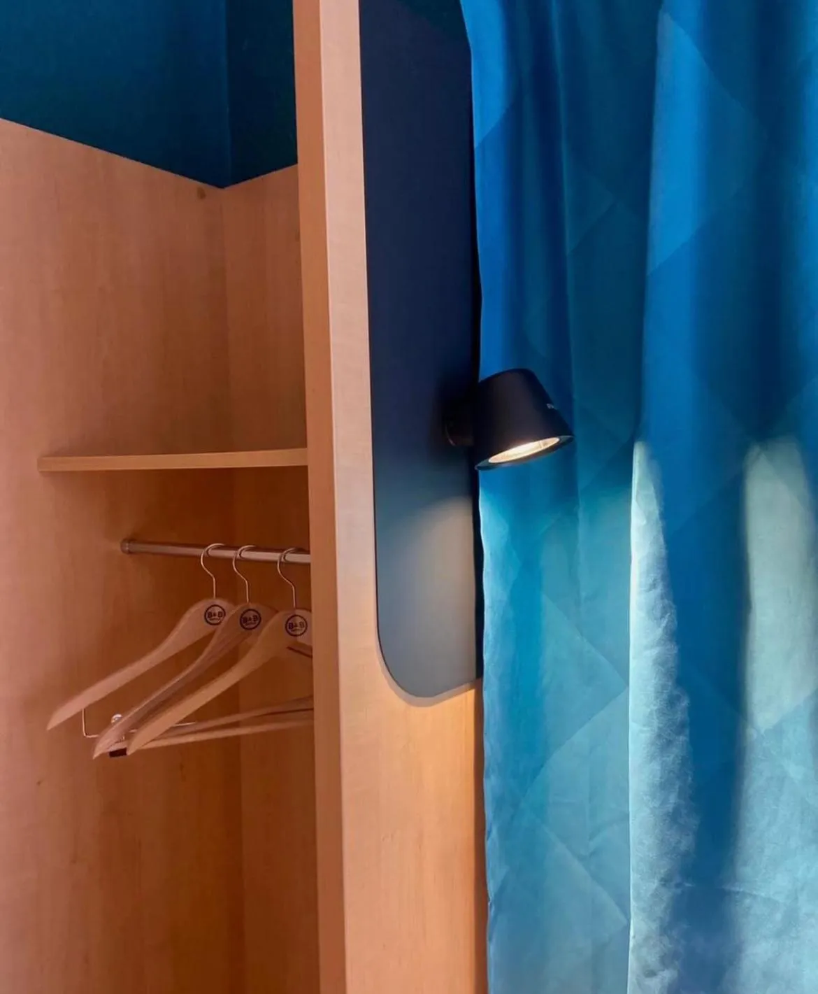 Bedroom in B&B HOTEL Amiens Centre Cathédrale