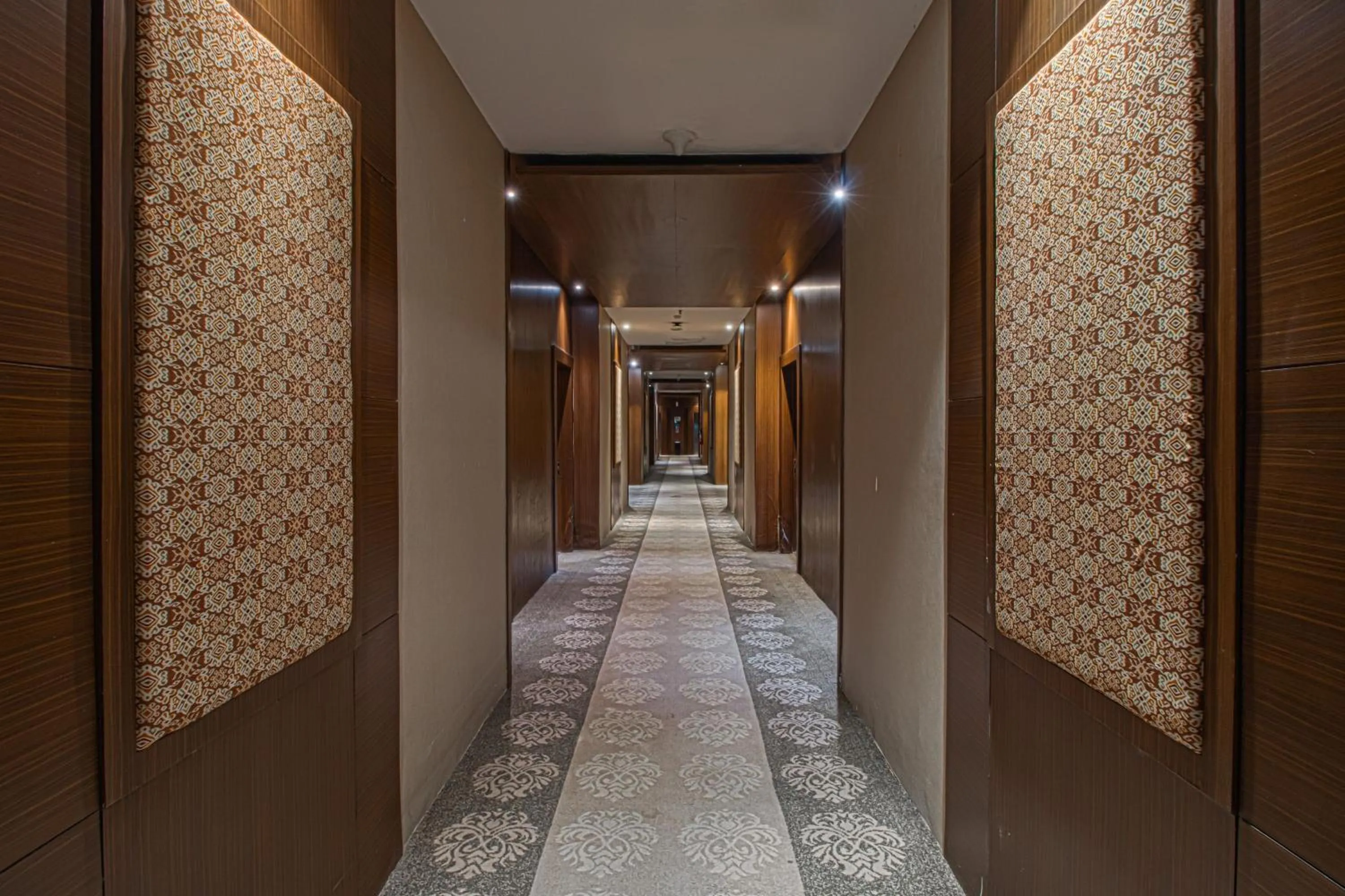 Area and facilities in Grand Arjuna Hotel