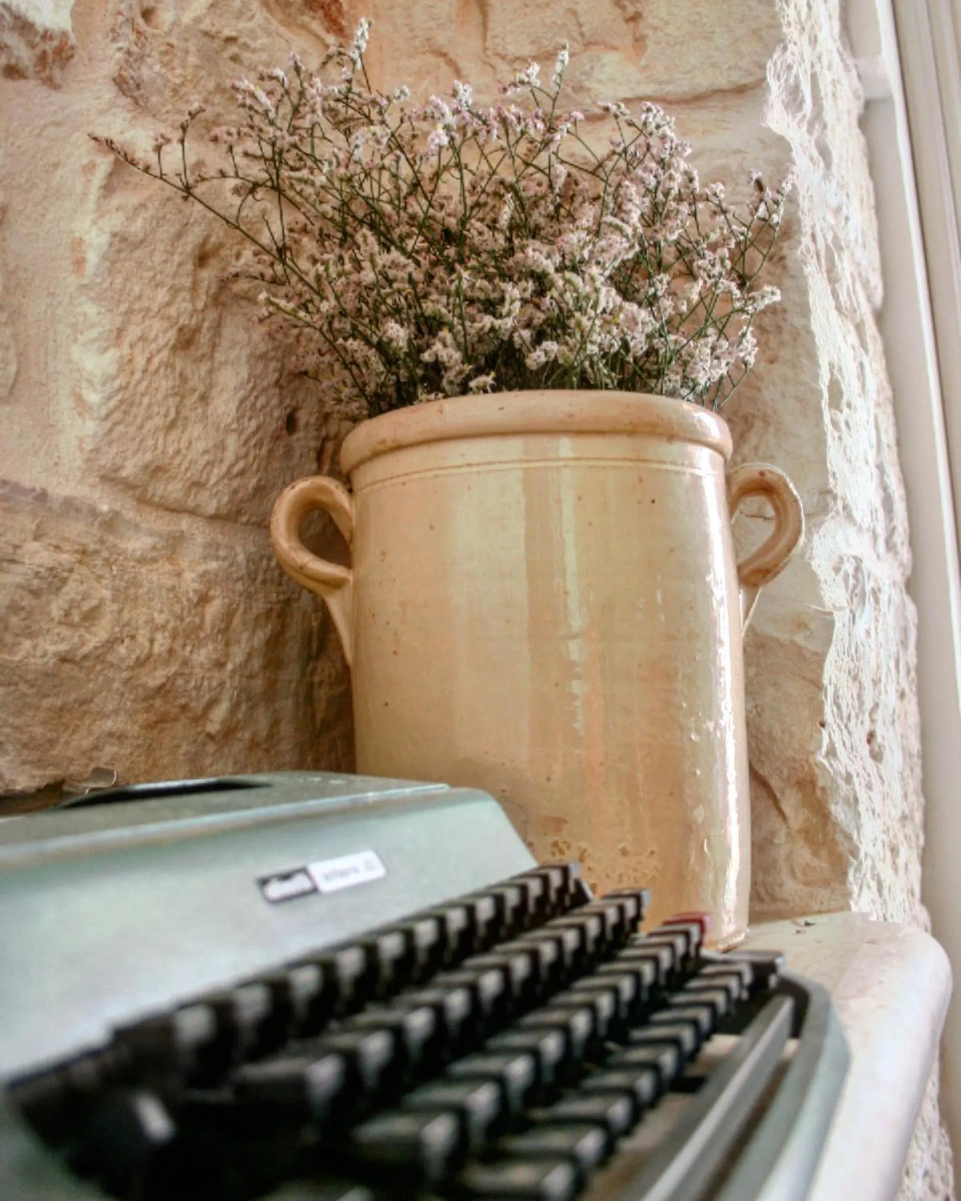 Decorative detail in Domus Petra 104