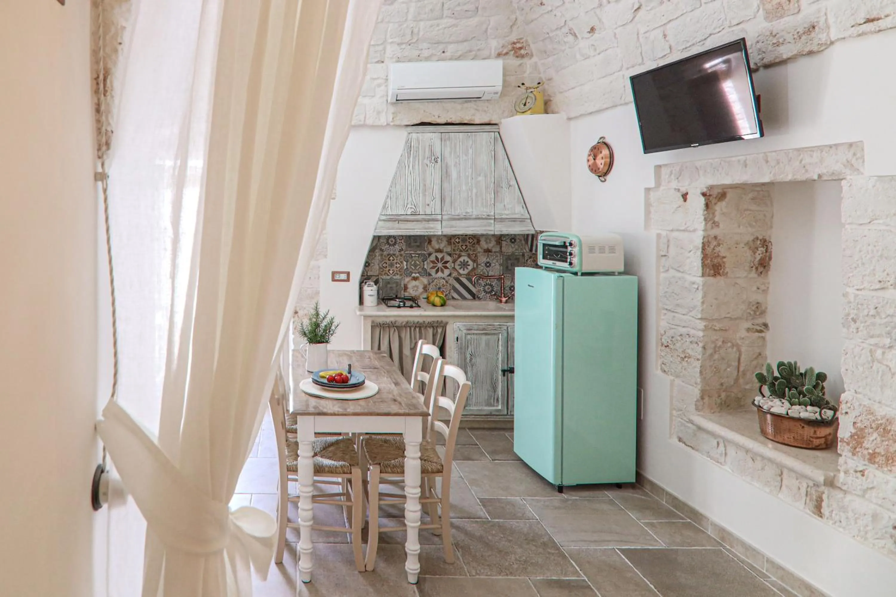 TV and multimedia in Domus Petra 104