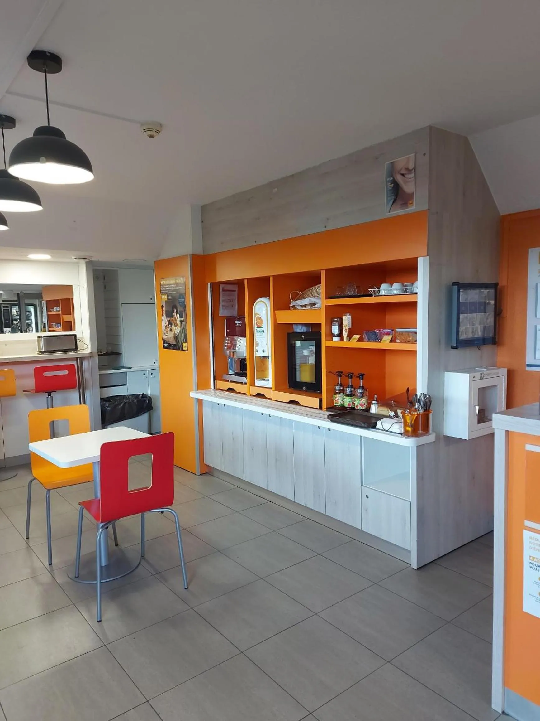 Breakfast in Premiere Classe Arras - Tilloy Les Mofflaine