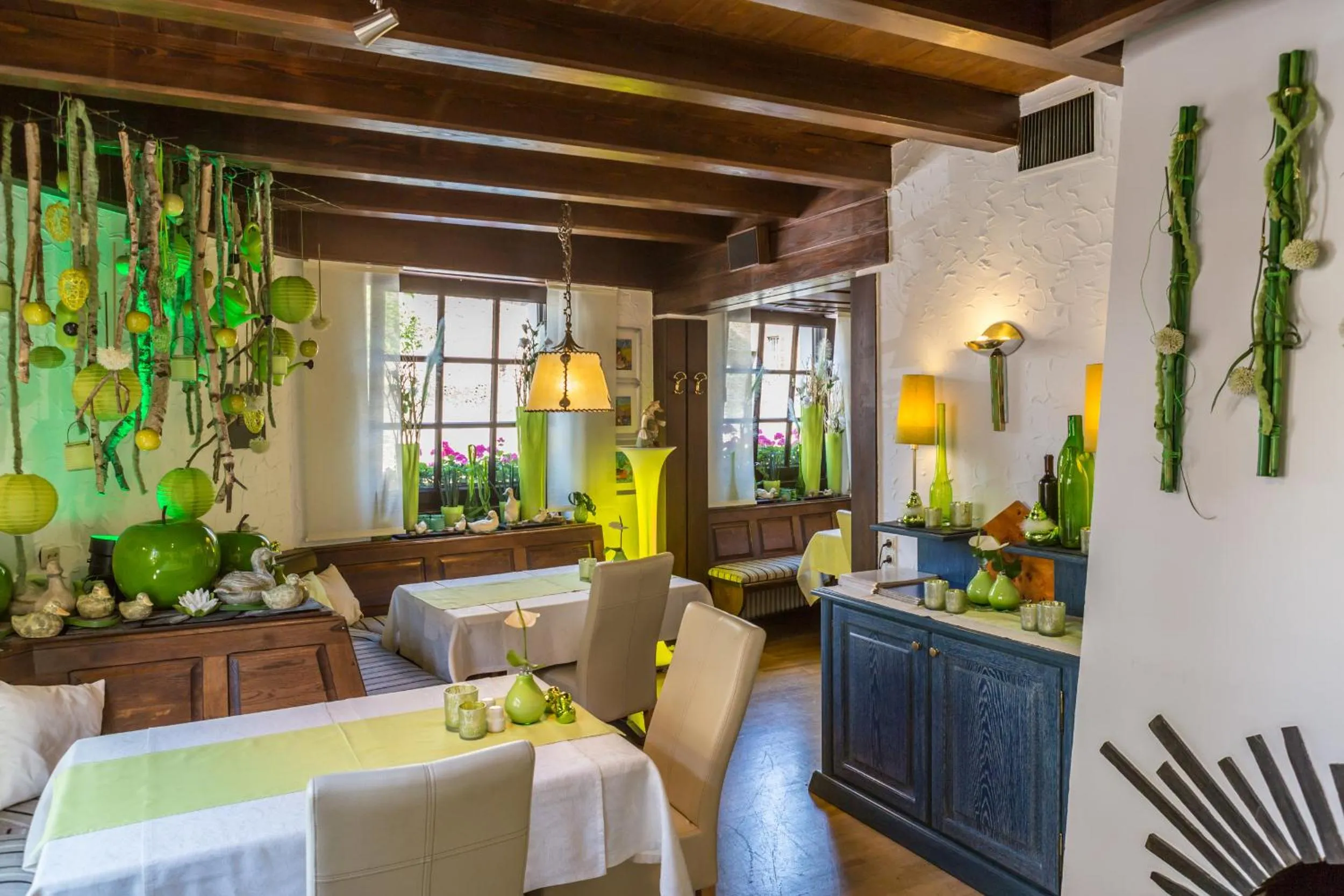 Restaurant/places to eat in Hotel Trapp