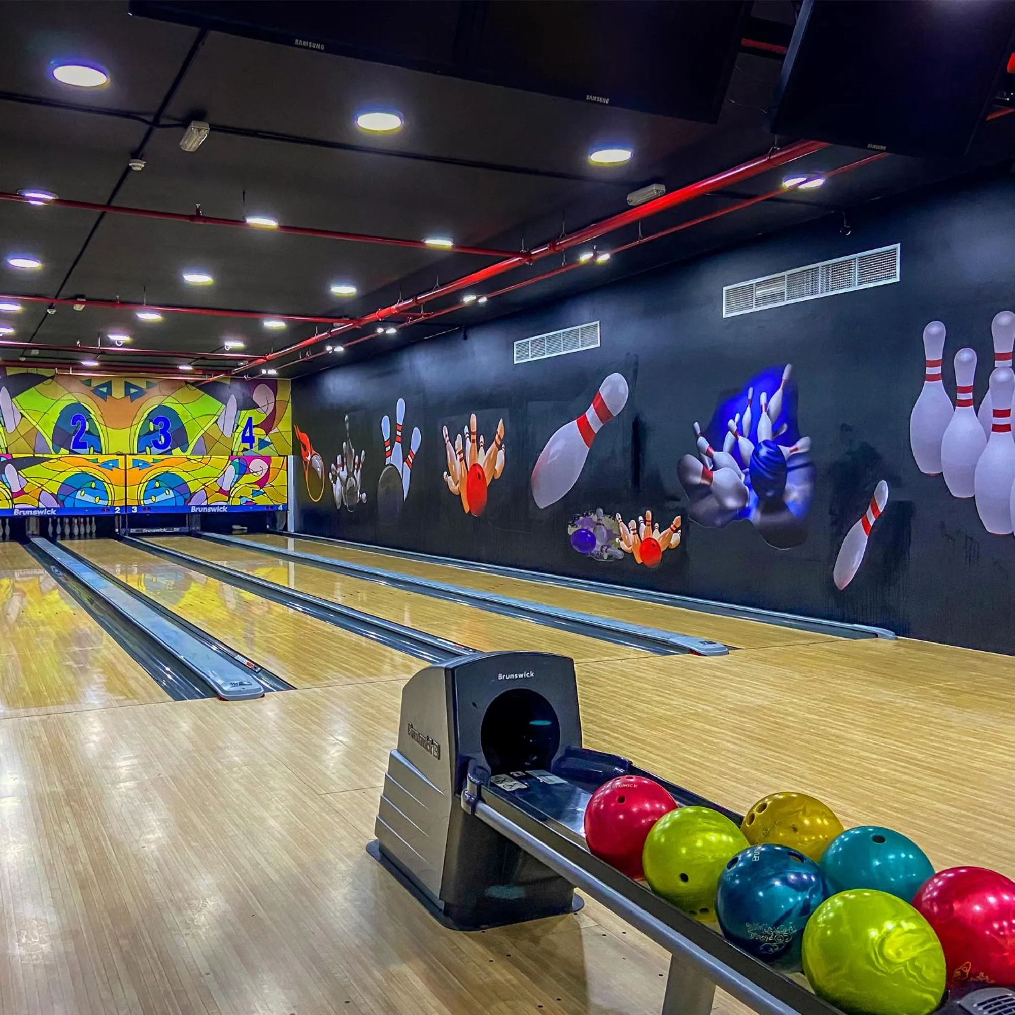 Bowling in Mirage Bab Al Bahr Hotel