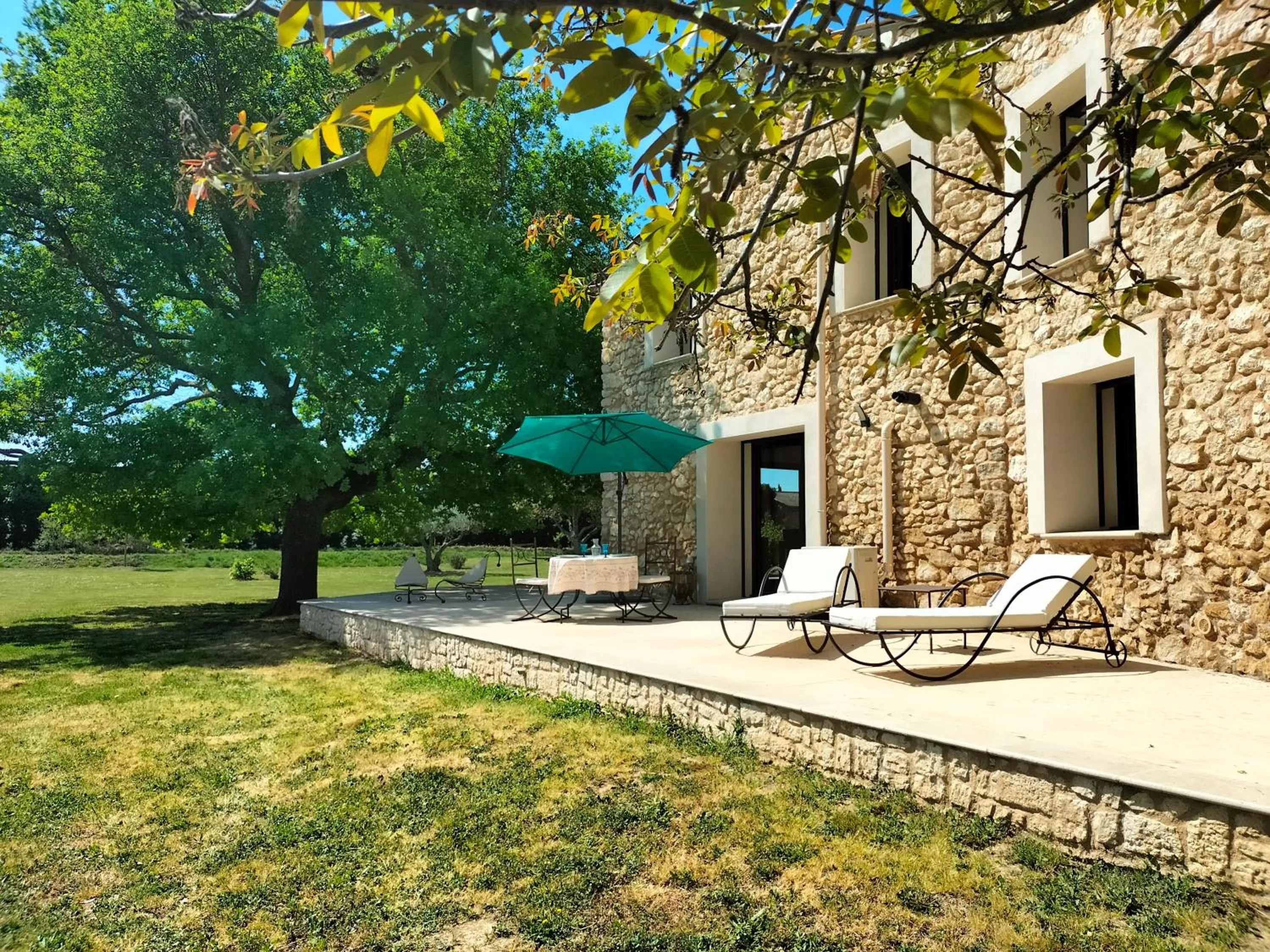 Patio in Mas Des Fugueyrolles