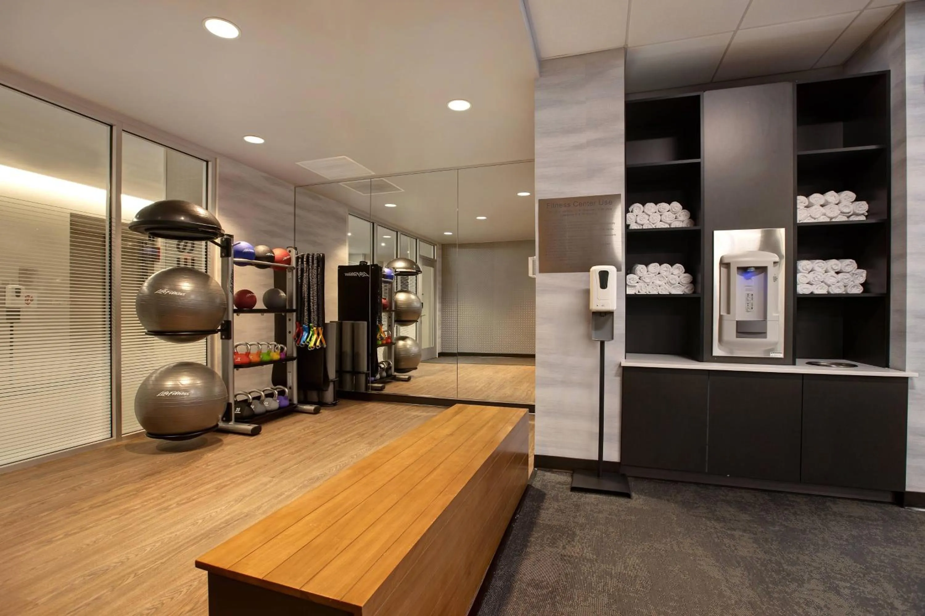 Fitness centre/facilities in Fairfield Inn & Suites by Marriott Chicago Bolingbrook