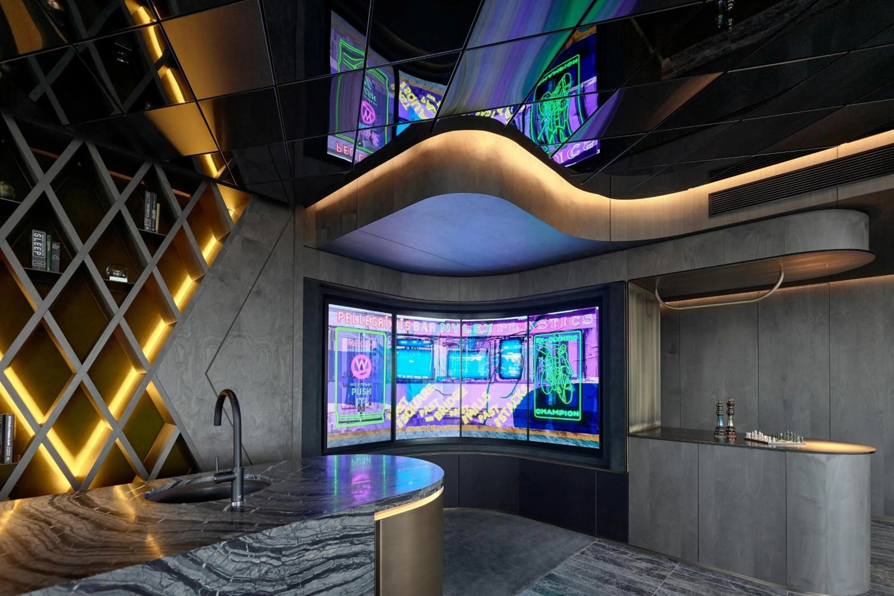 Photo of the whole room in W Melbourne