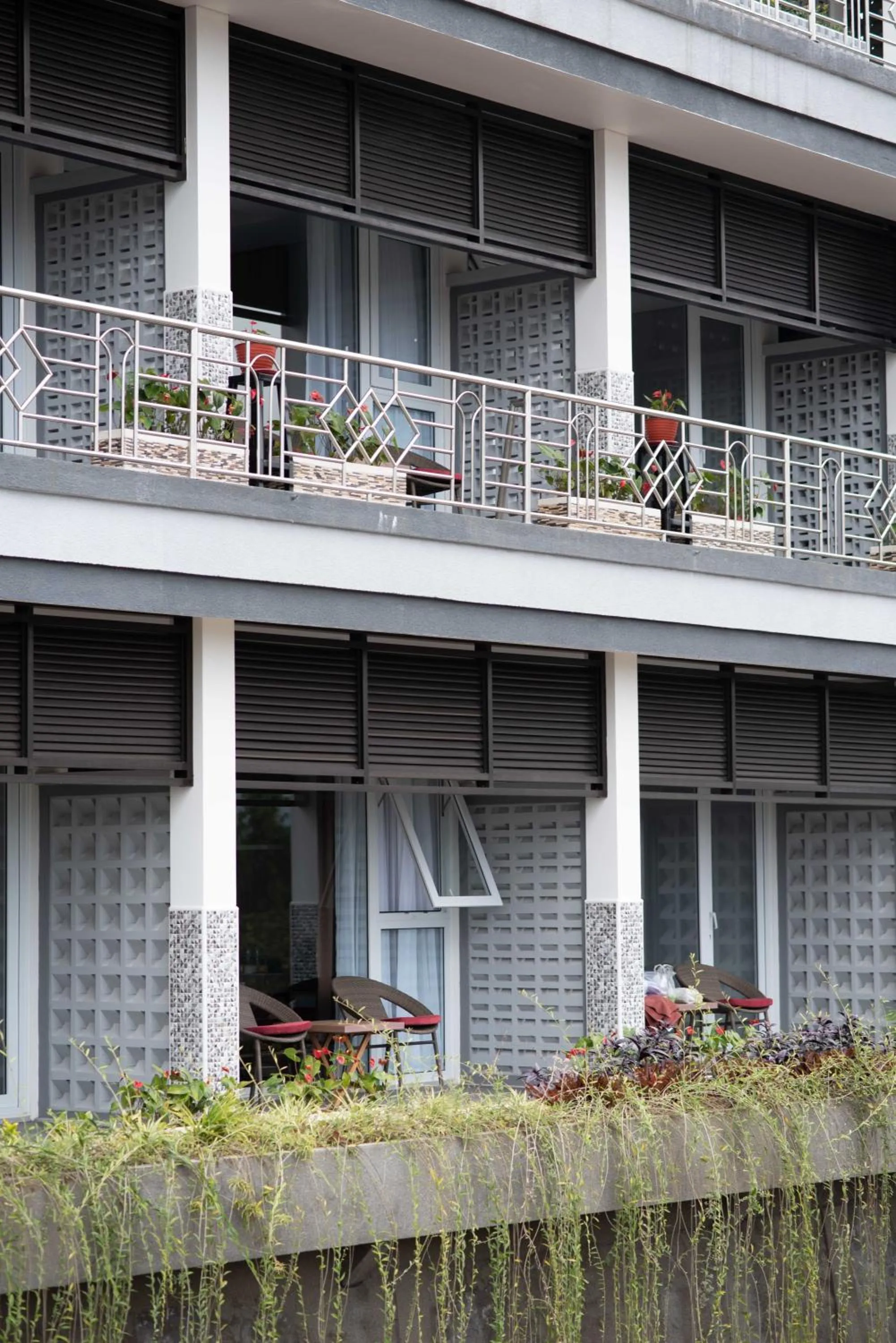 Property building in Dedanau Hotel