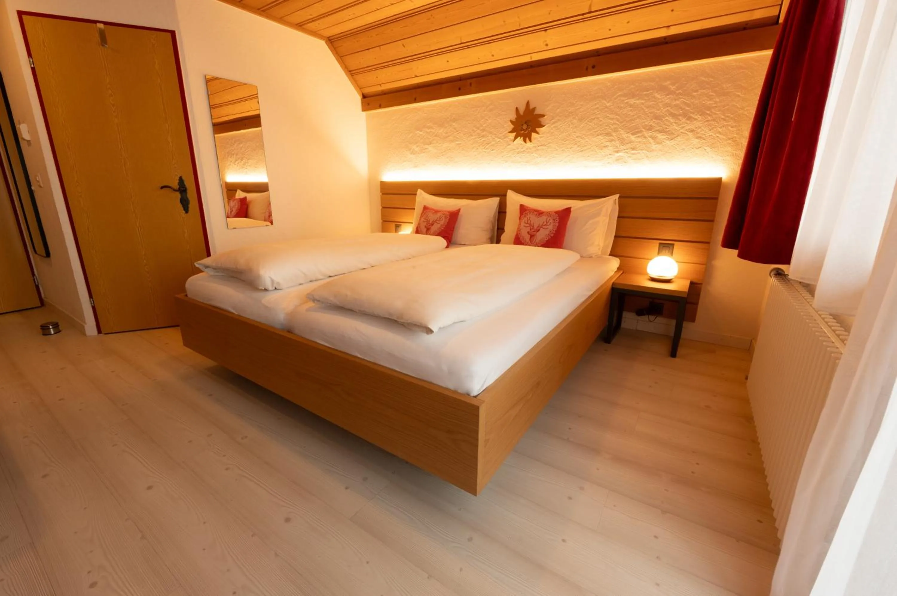 Bed in Hotel Hirschen - Grindelwald