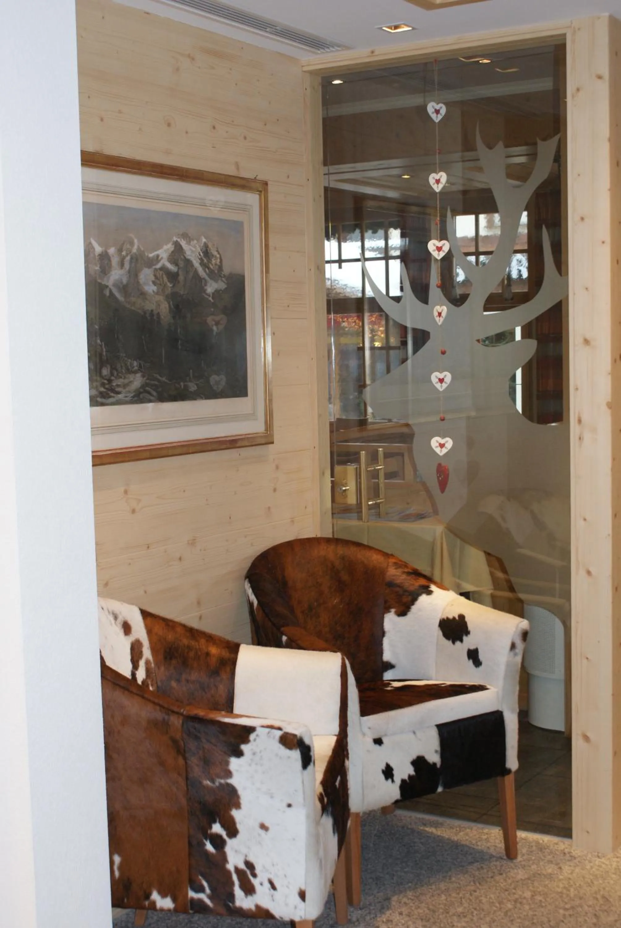 Lobby or reception in Hotel Hirschen - Grindelwald