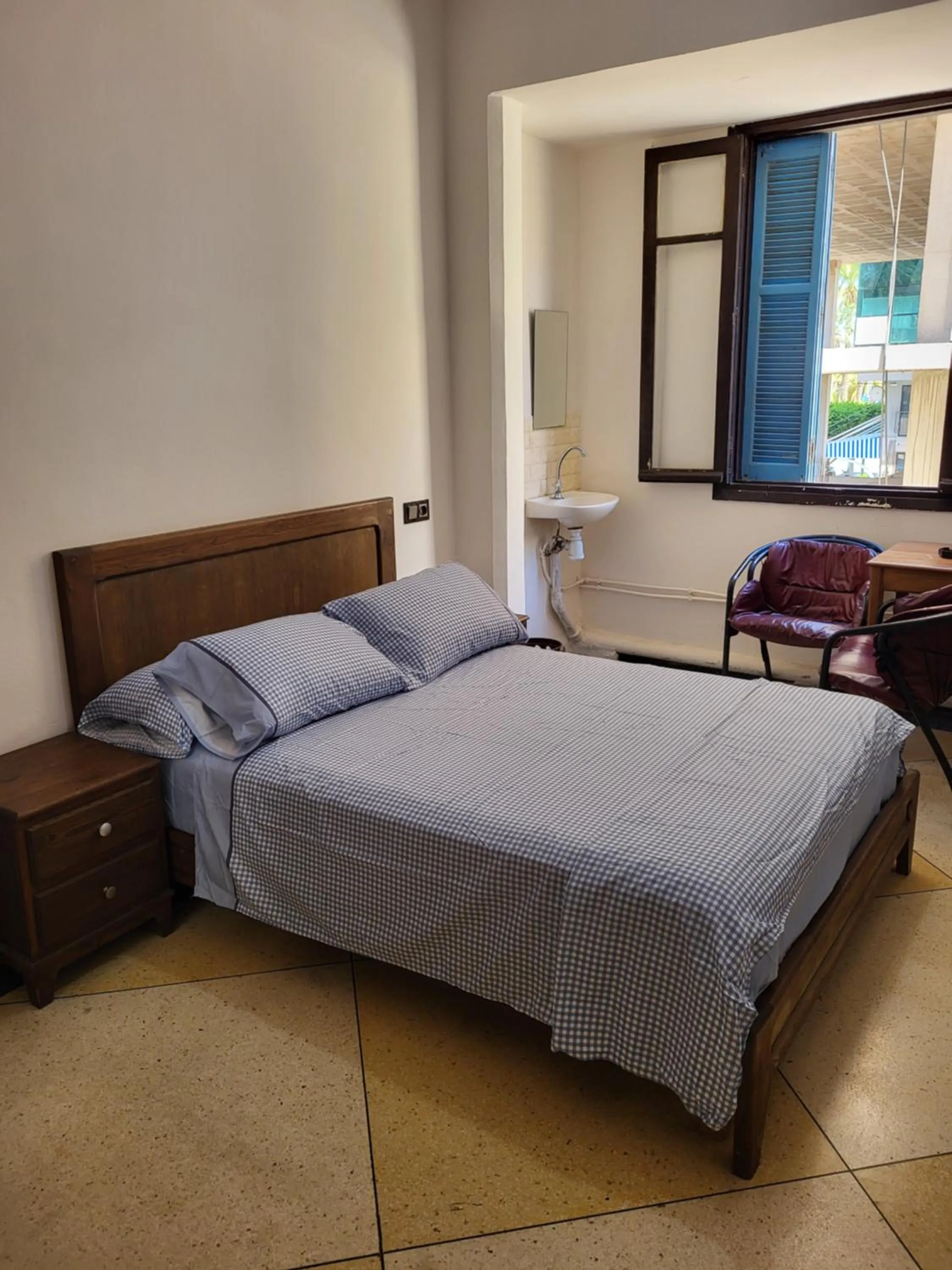 Bed in Hotel El Maghreb Al Kabir