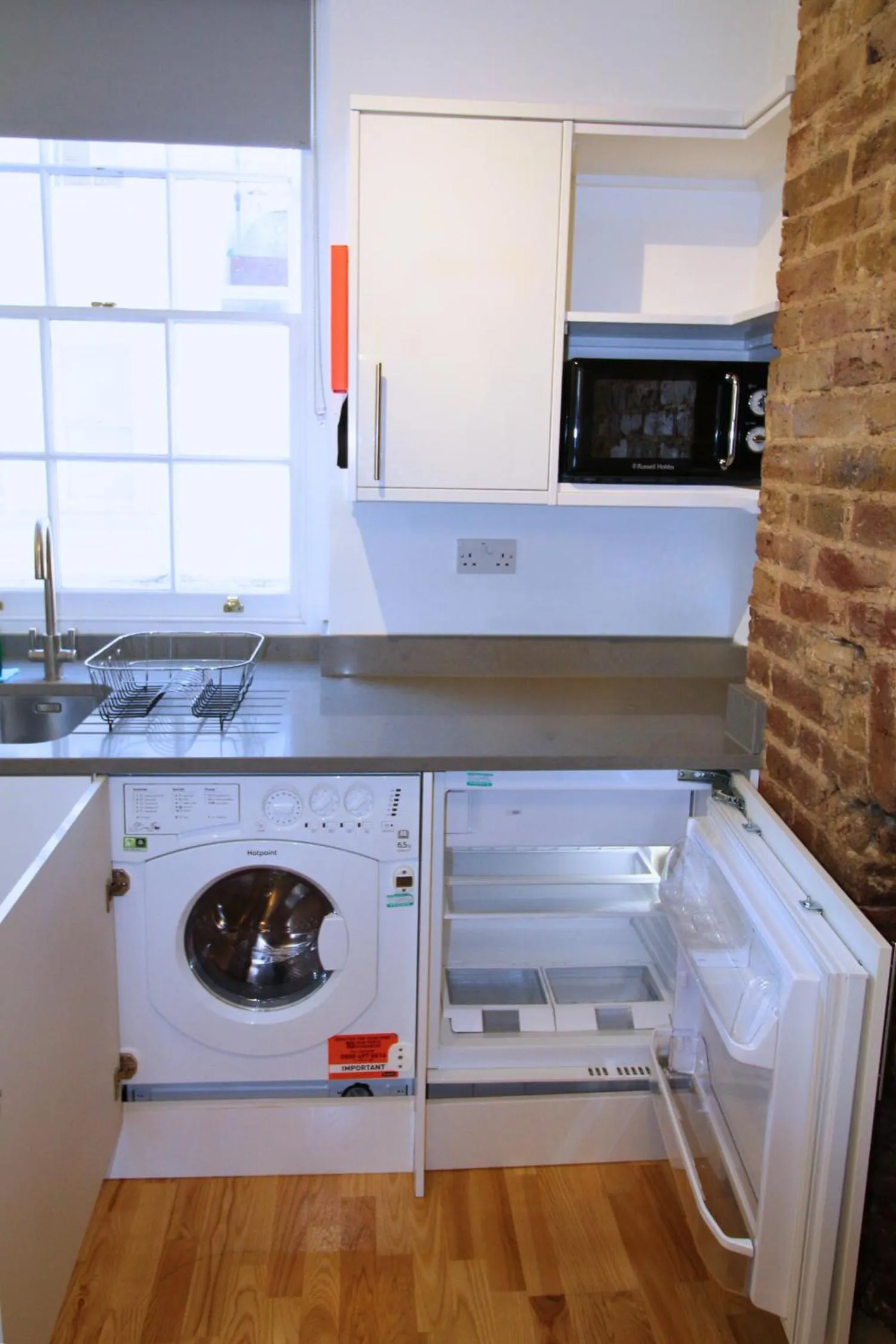 kitchen in Bloomsbury By Viridian Apartments