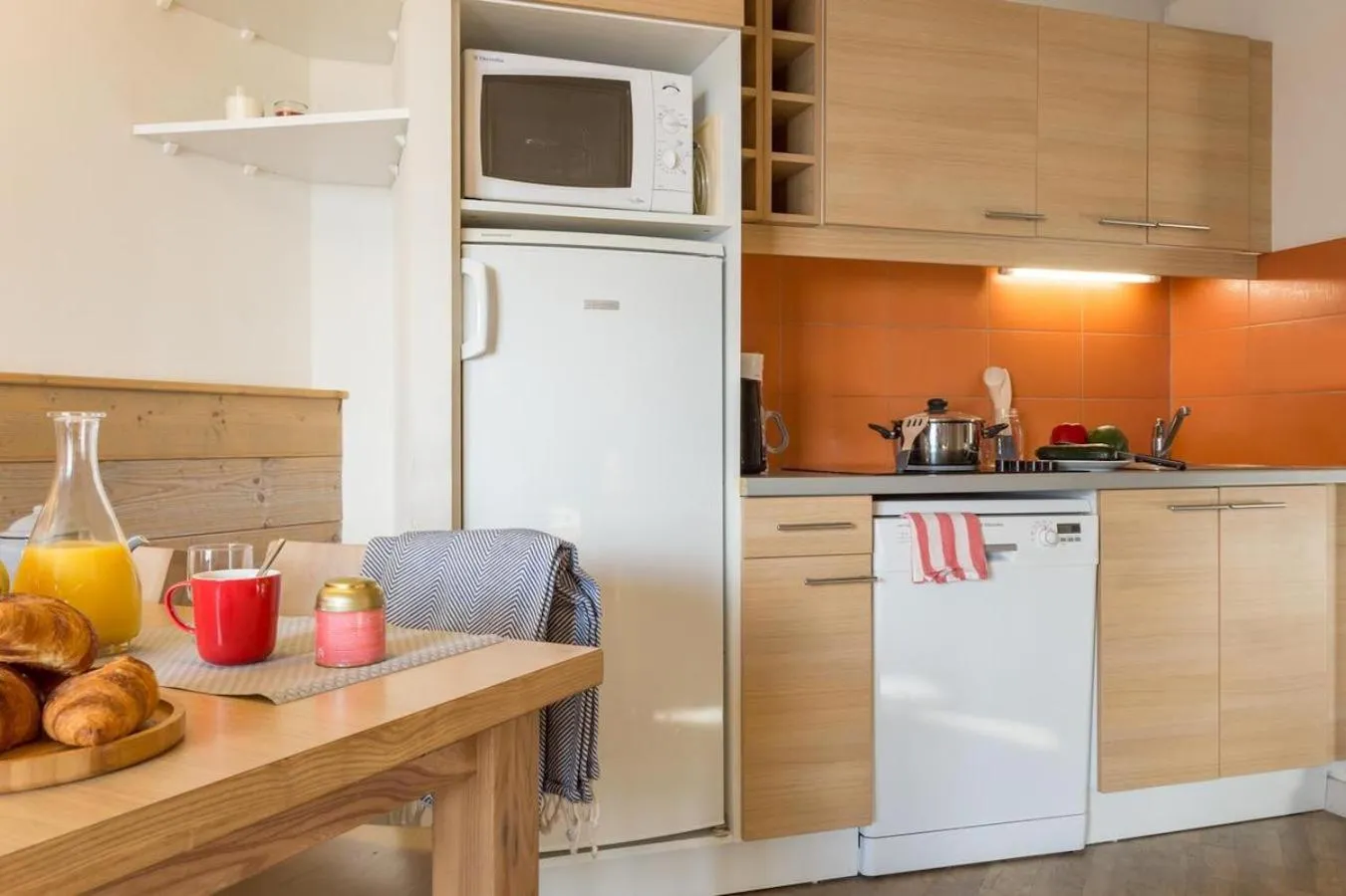 Kitchen or kitchenette in Résidence Les Gémeaux - Belle Plagne