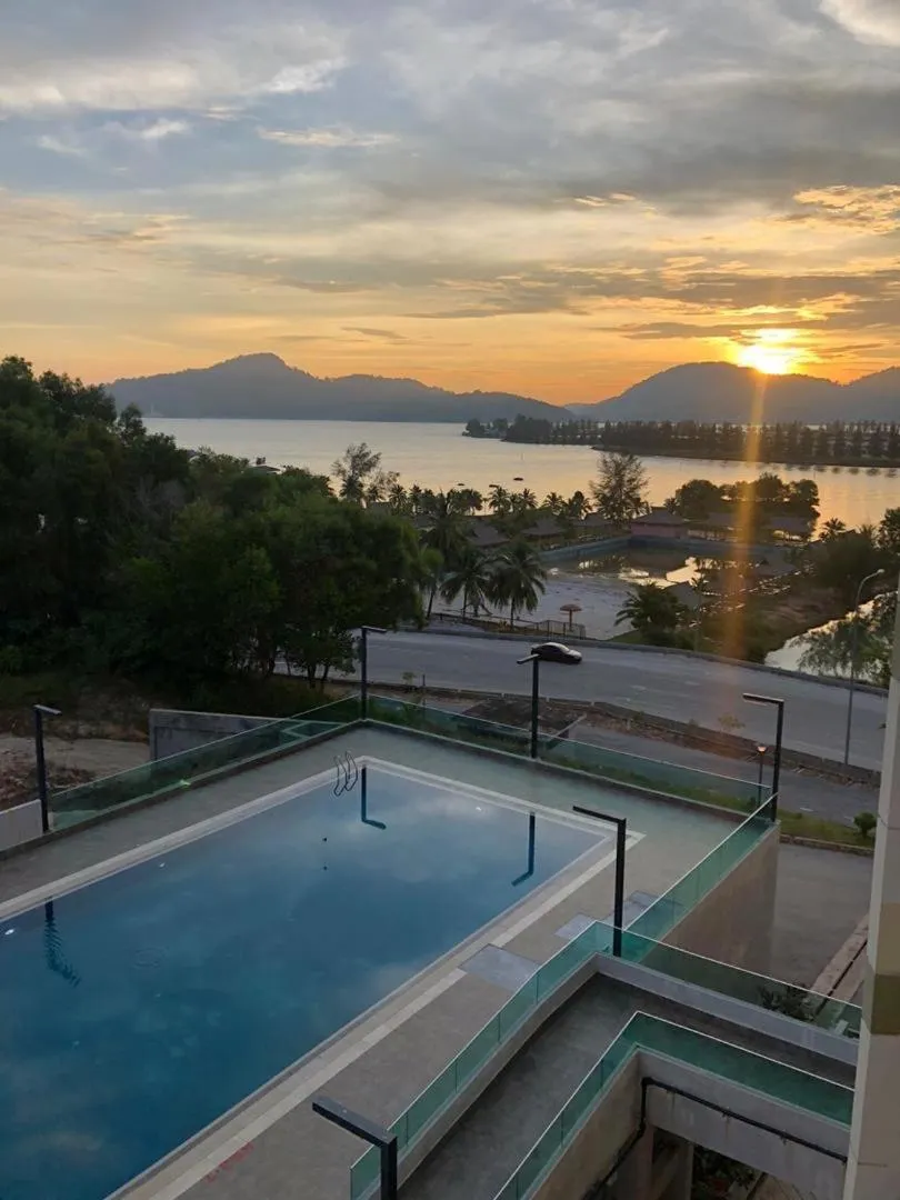 Marina Height Seaview Resort, Teluk Batik, Lumut
