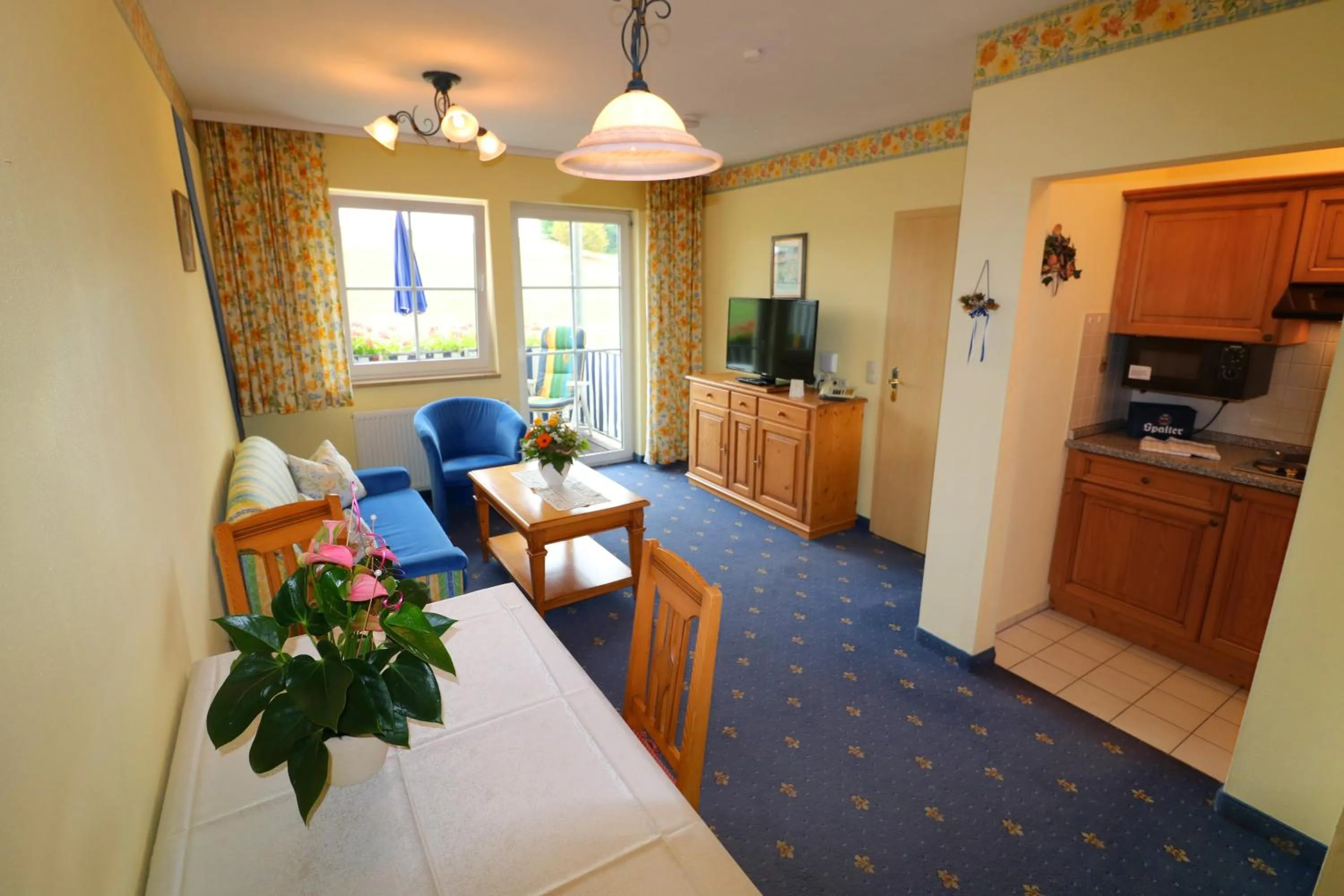 Kitchen or kitchenette in Ferienwohnung Zur Hopfenkönigin