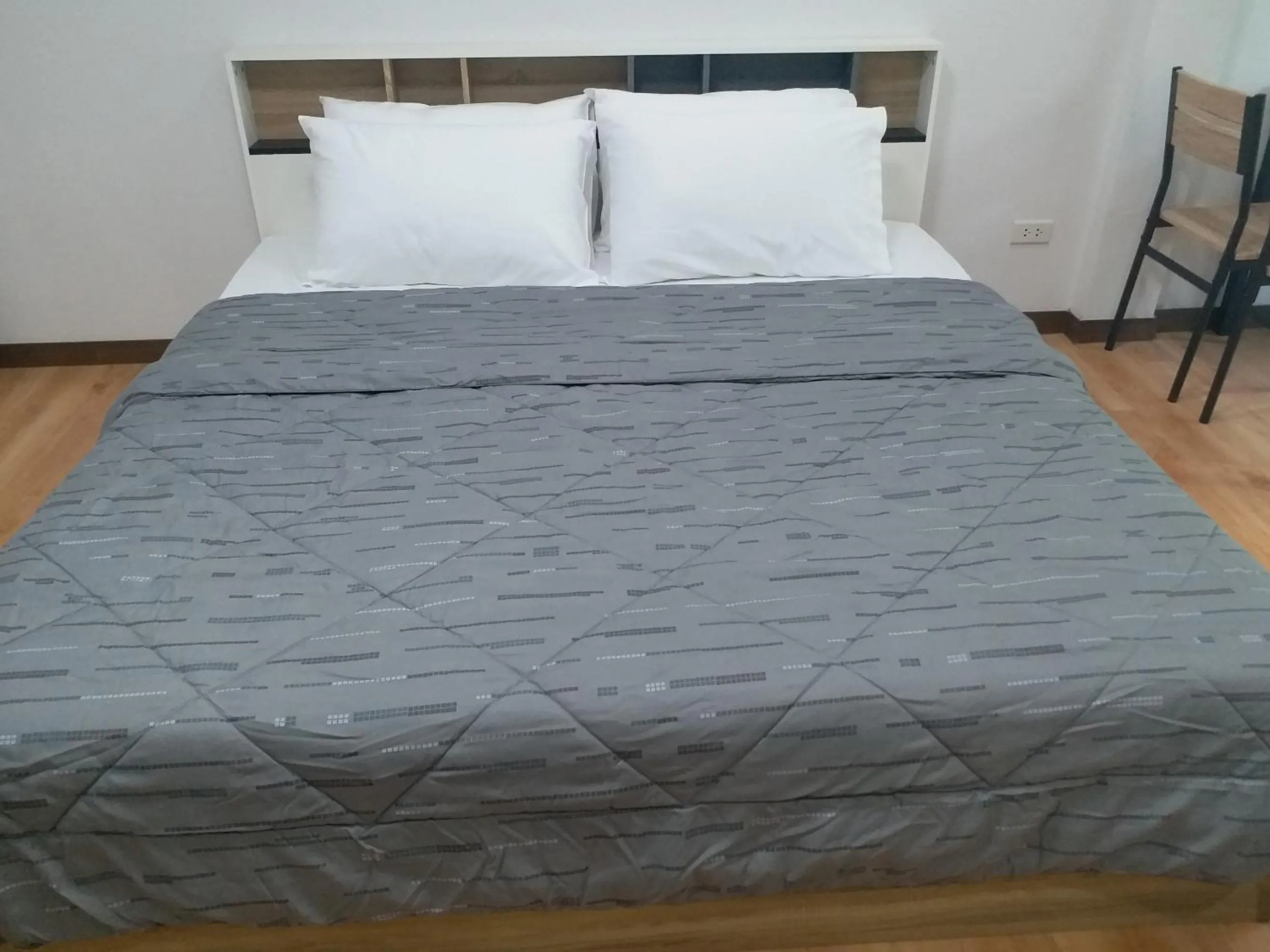 Bedroom, Bed in DD Garden Apartment 2