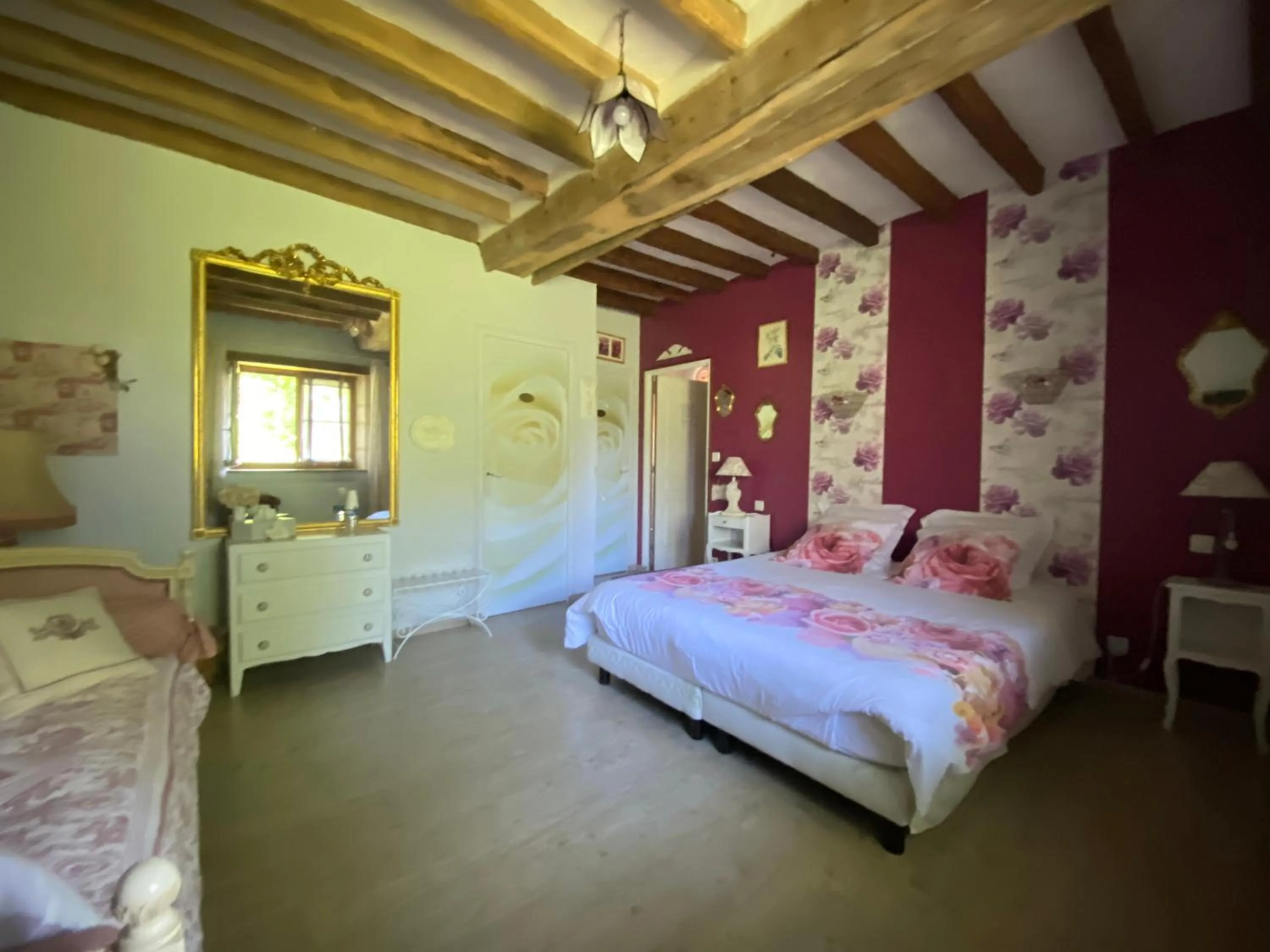 Bed in Chambre d'Hôtes du Domaine de la Haute Poignandiere