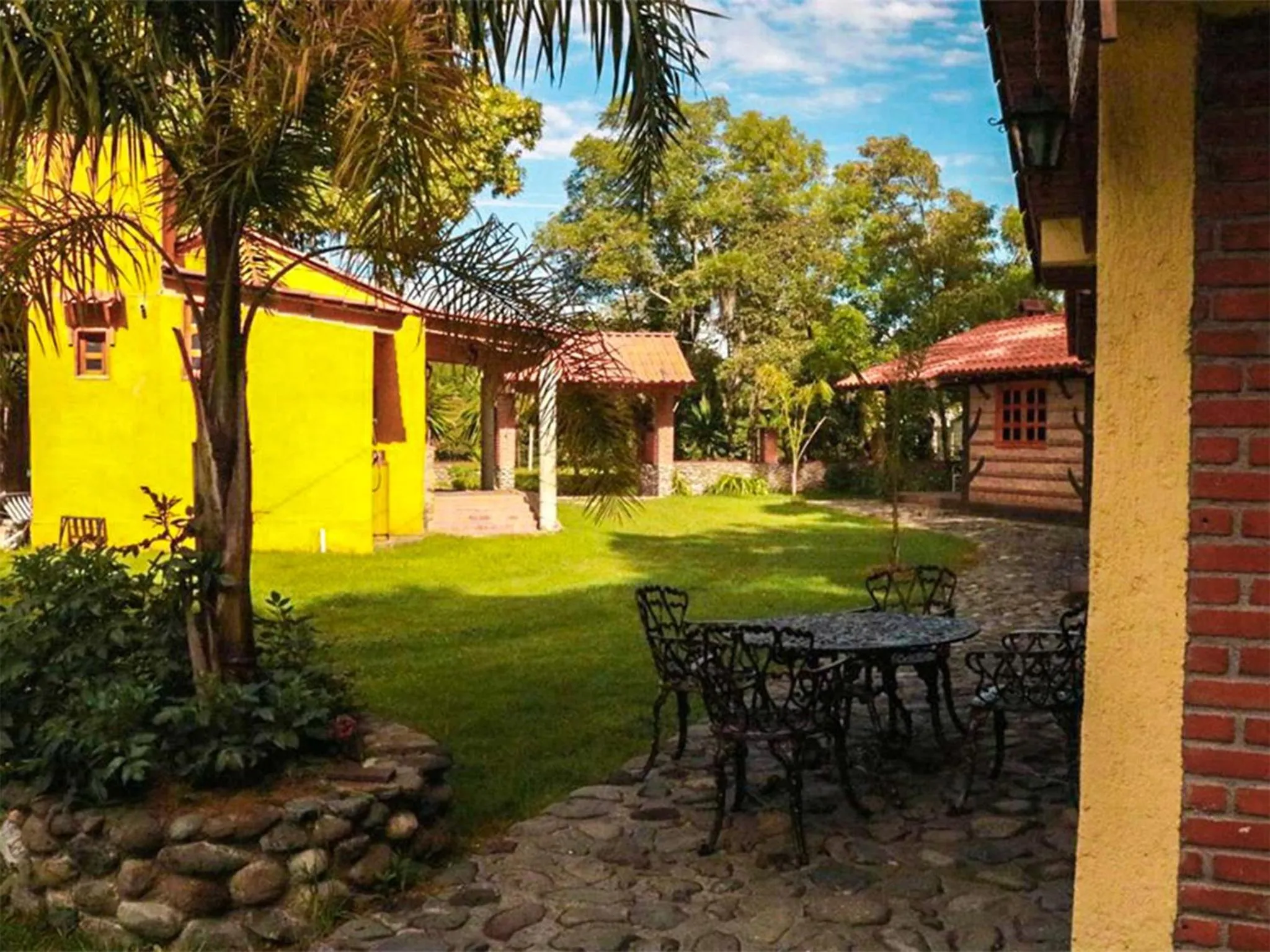 Property building in Cabañas del Bosque
