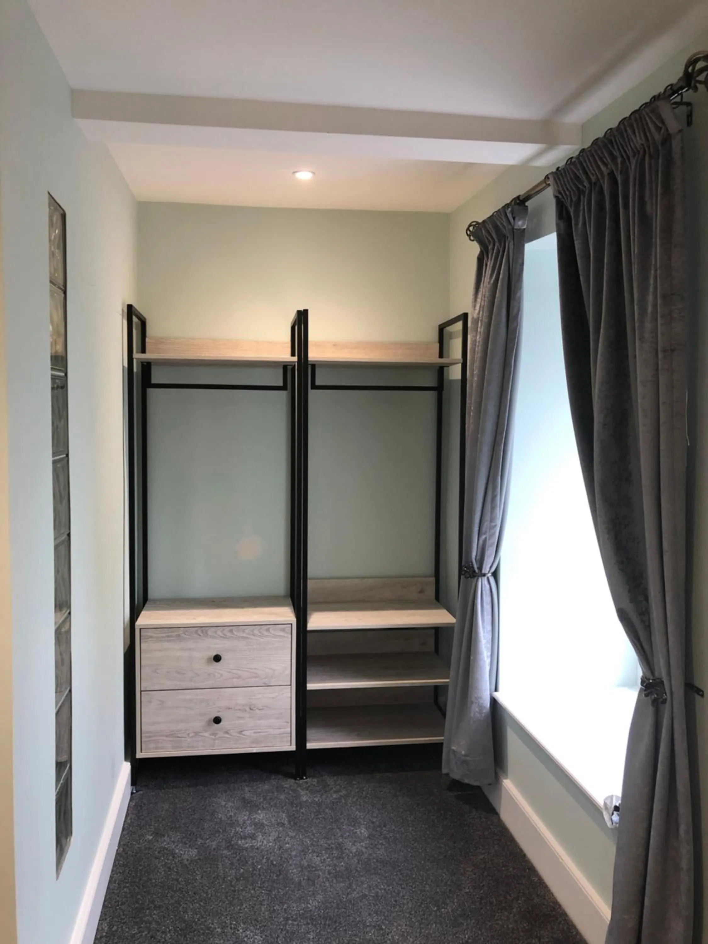 Bed in Mount Street House