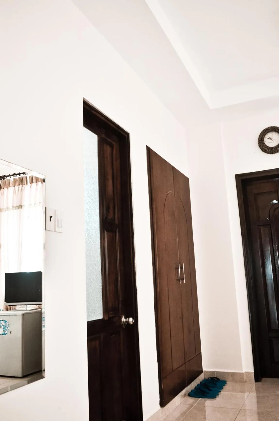 TV/Entertainment Center in Thanh Binh Hotel