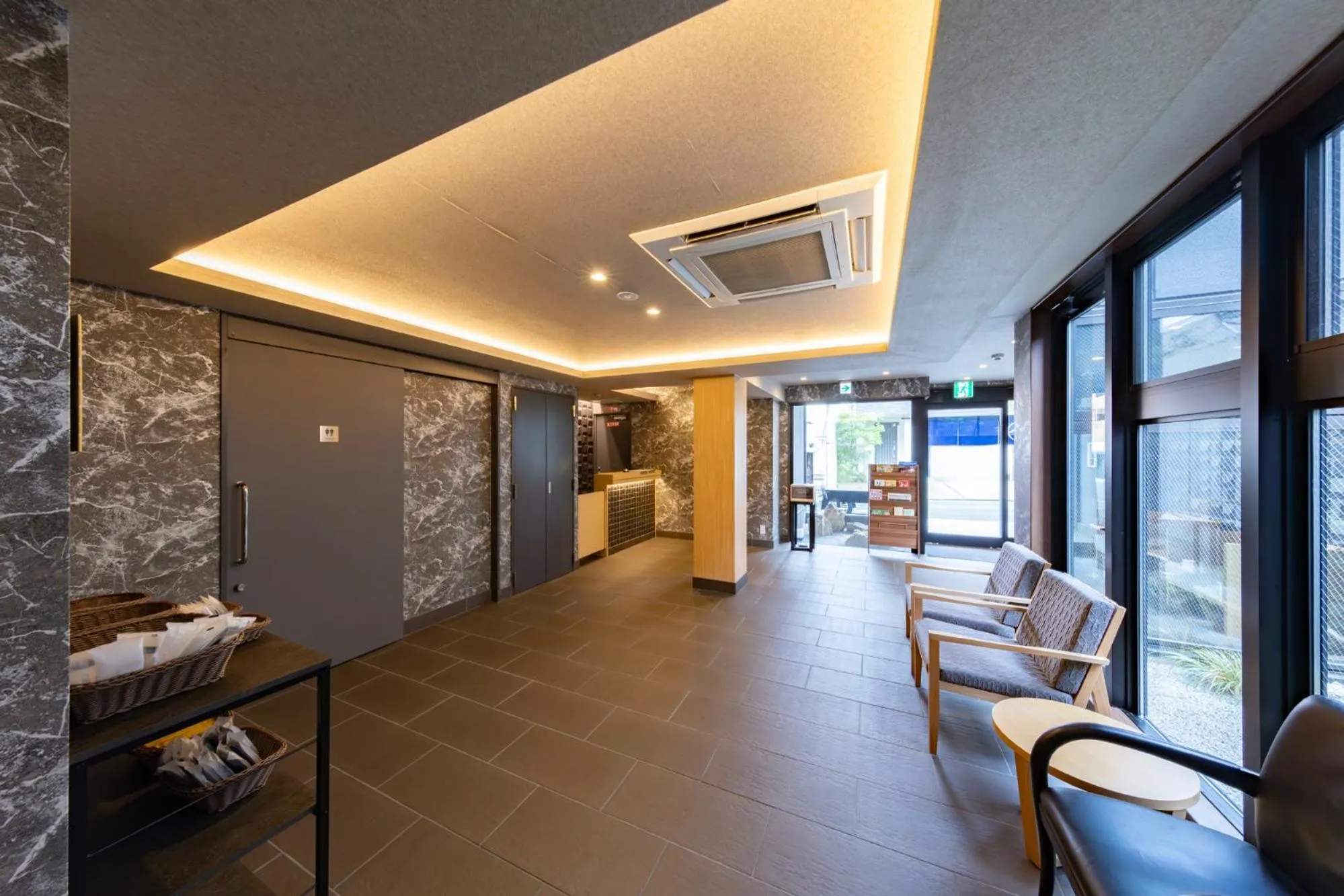 Area and facilities in MADOKA Kyoto station west