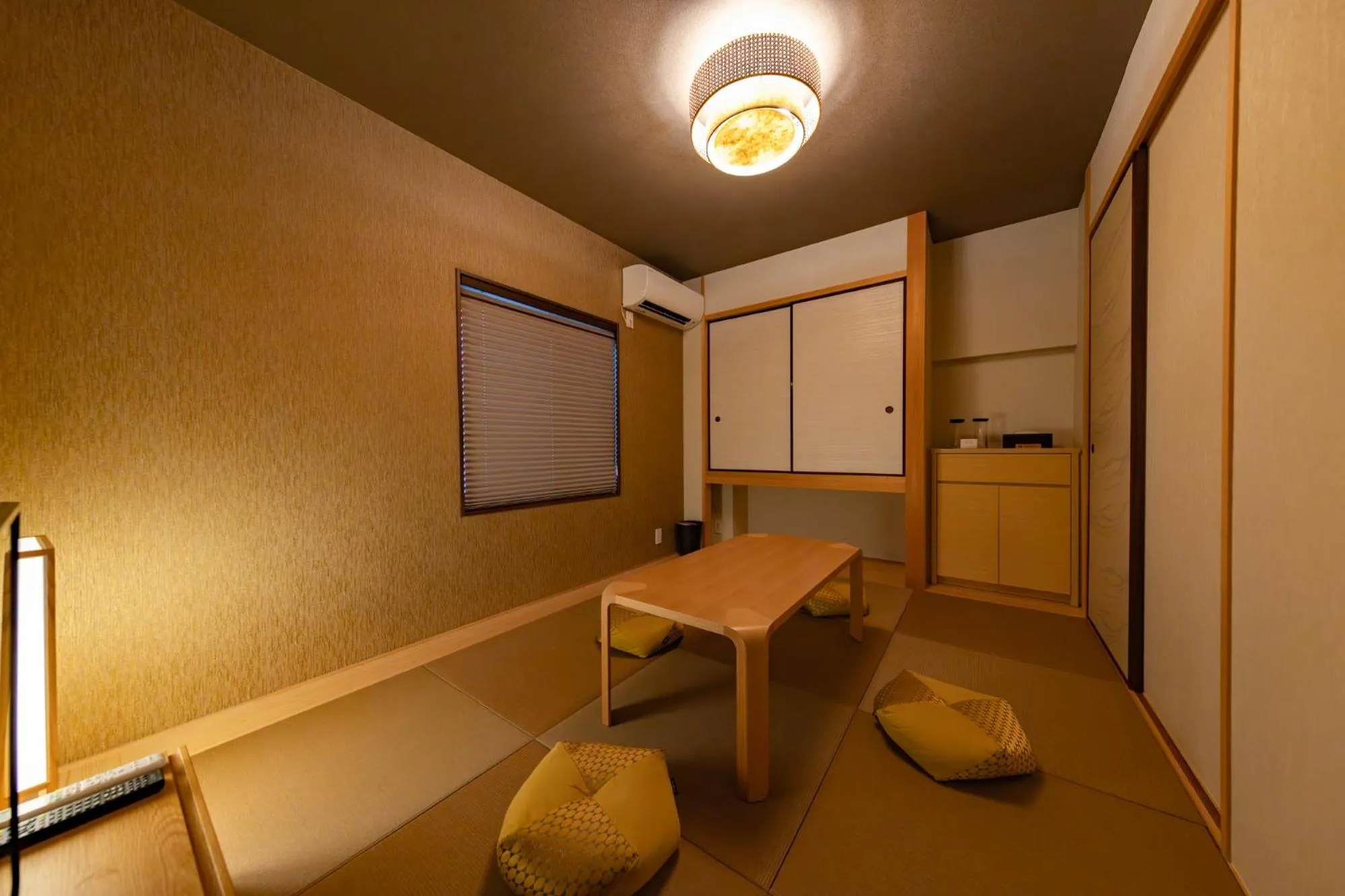 Photo of the whole room in MADOKA Kyoto station west