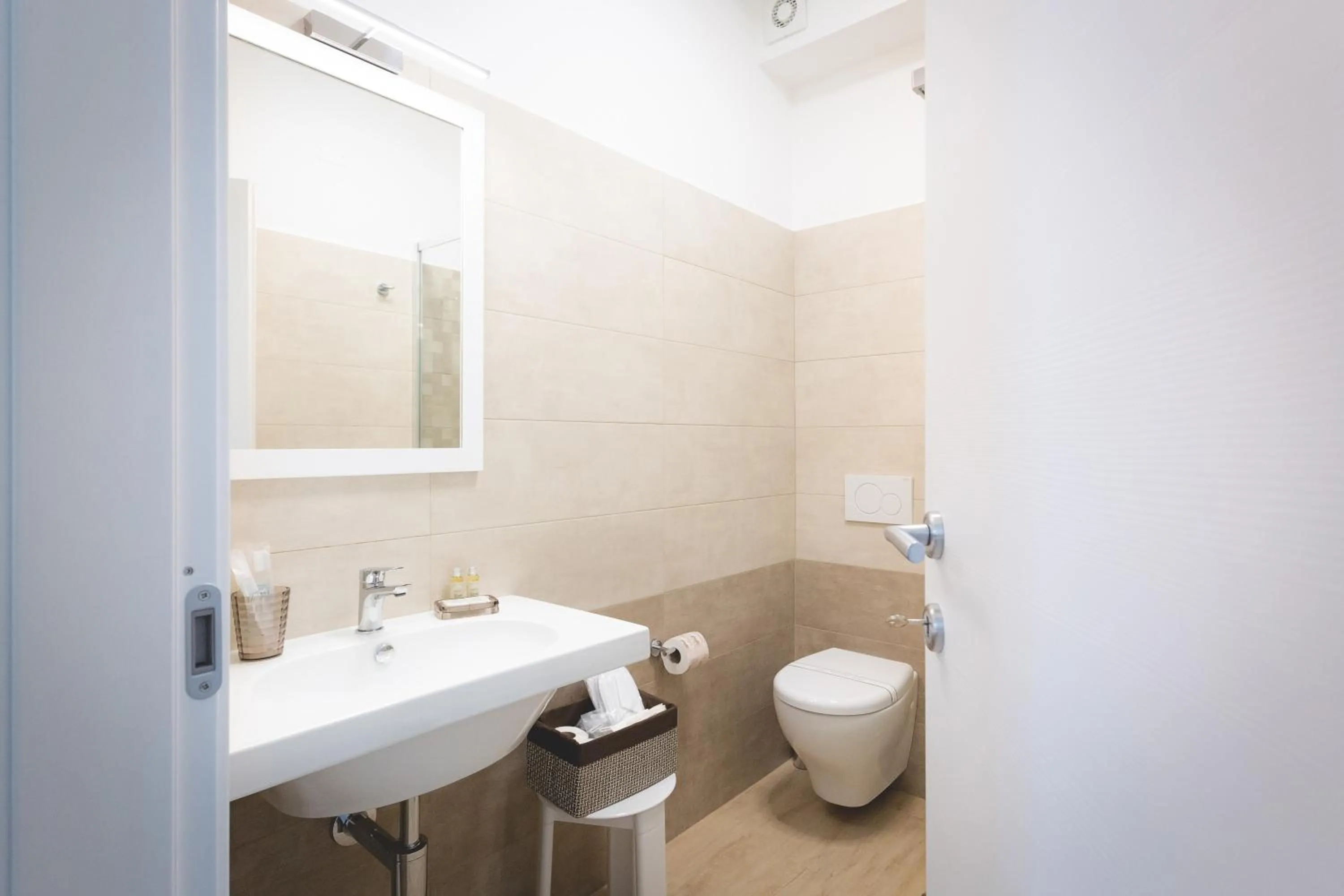 Bathroom in Hotel Residence Vallecorsa