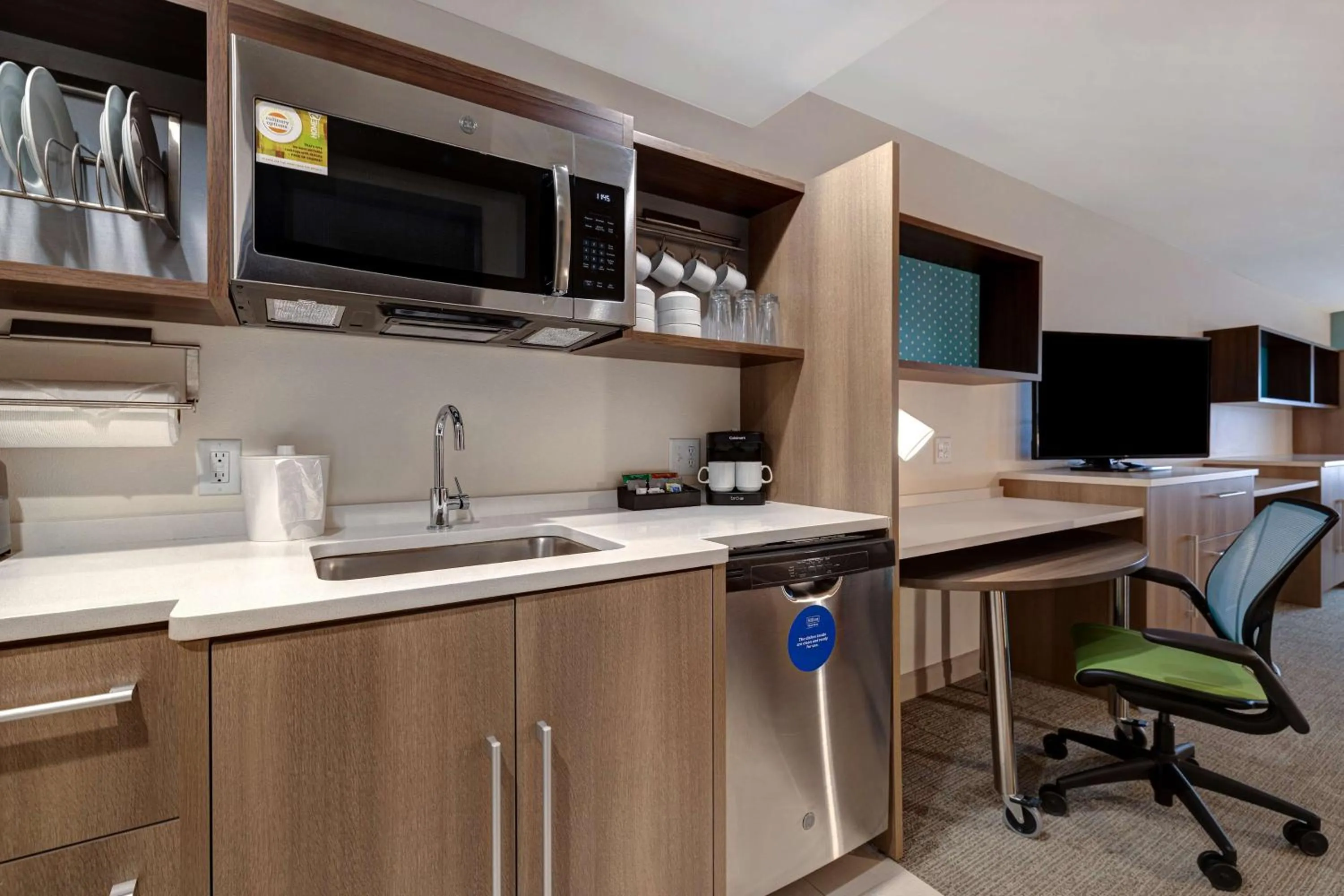 Bedroom in Home2 Suites By Hilton DeKalb