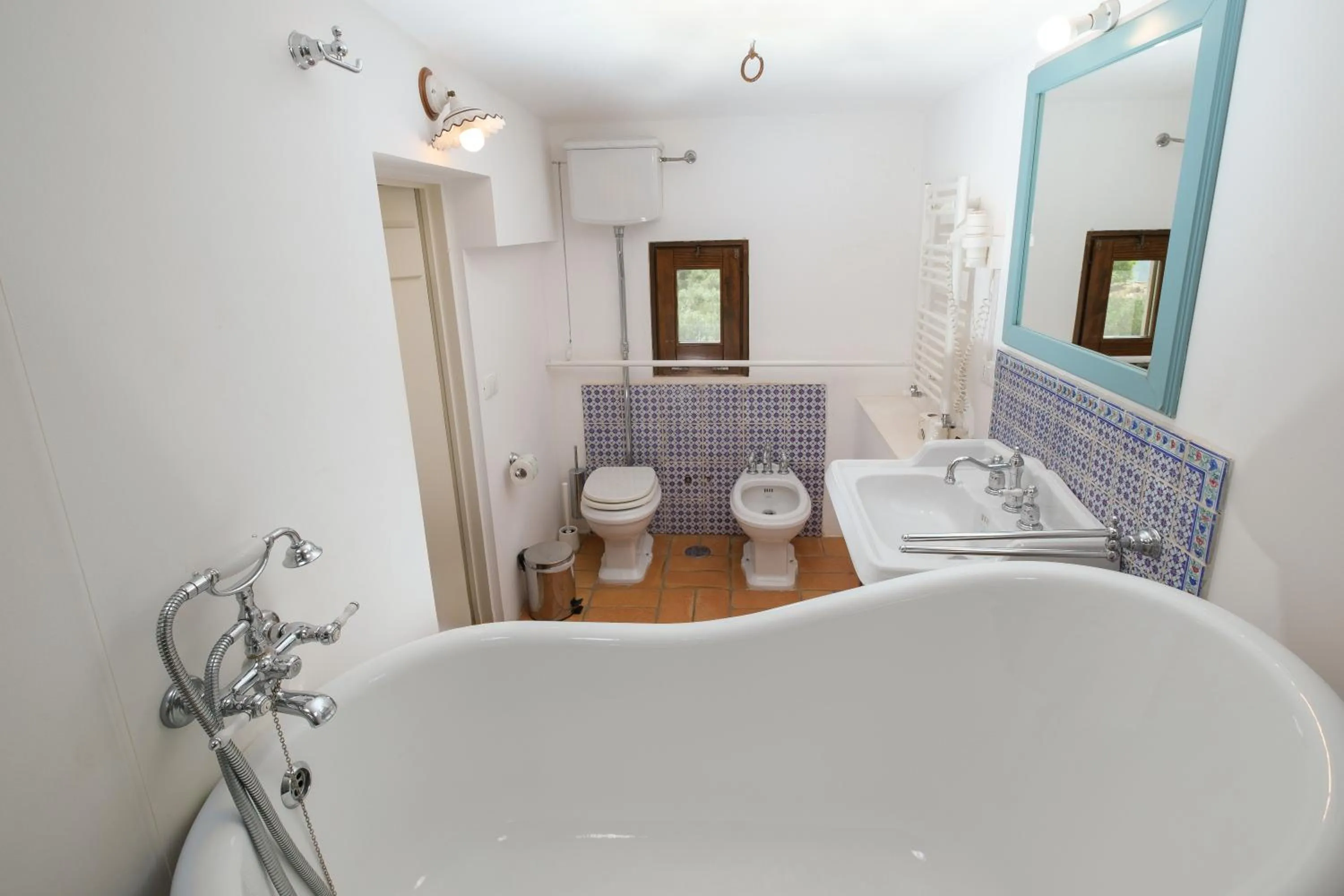 Bathroom in Masseria Borgo Santuri