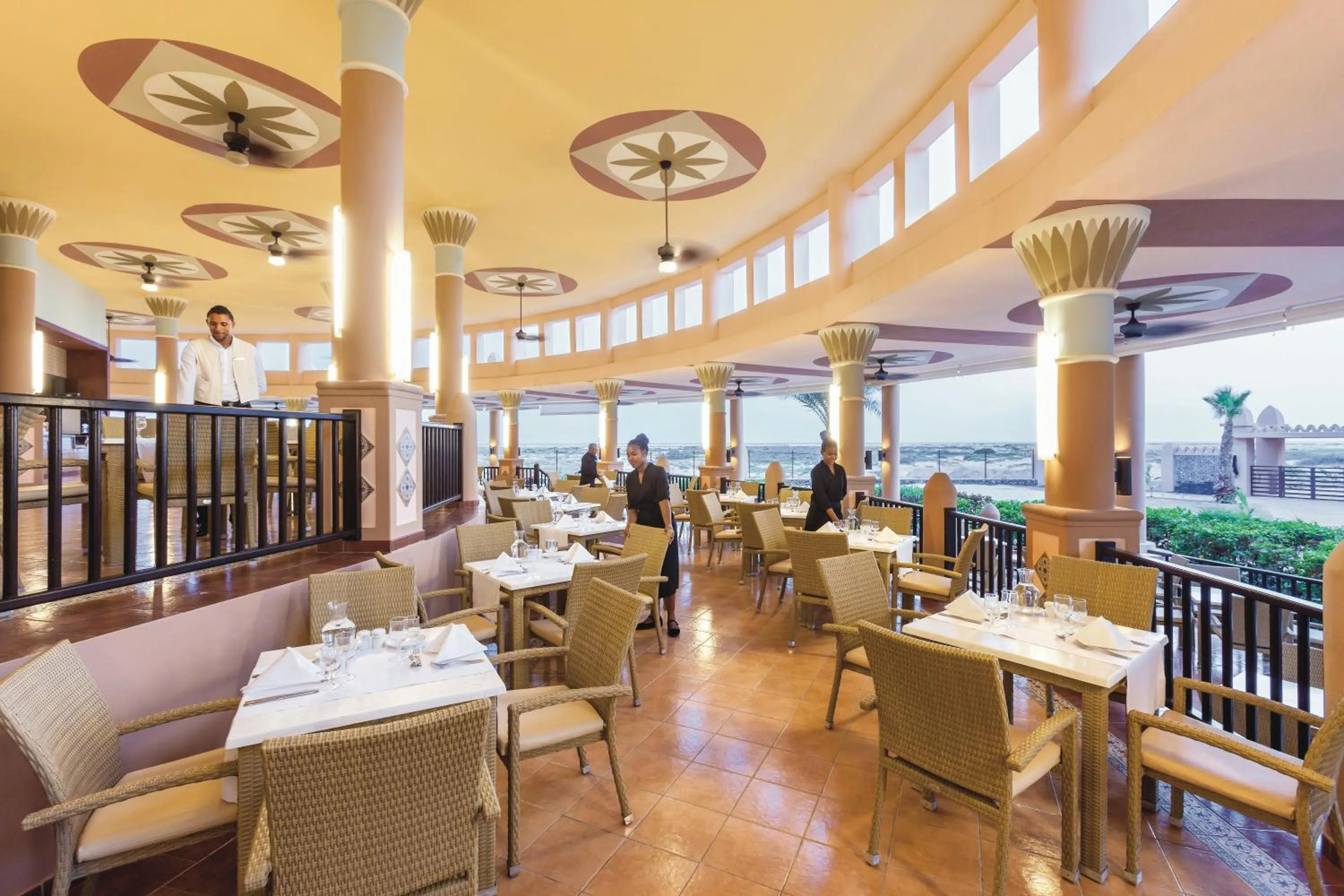 Restaurant/places to eat in Hotel Riu Funana - All Inclusive