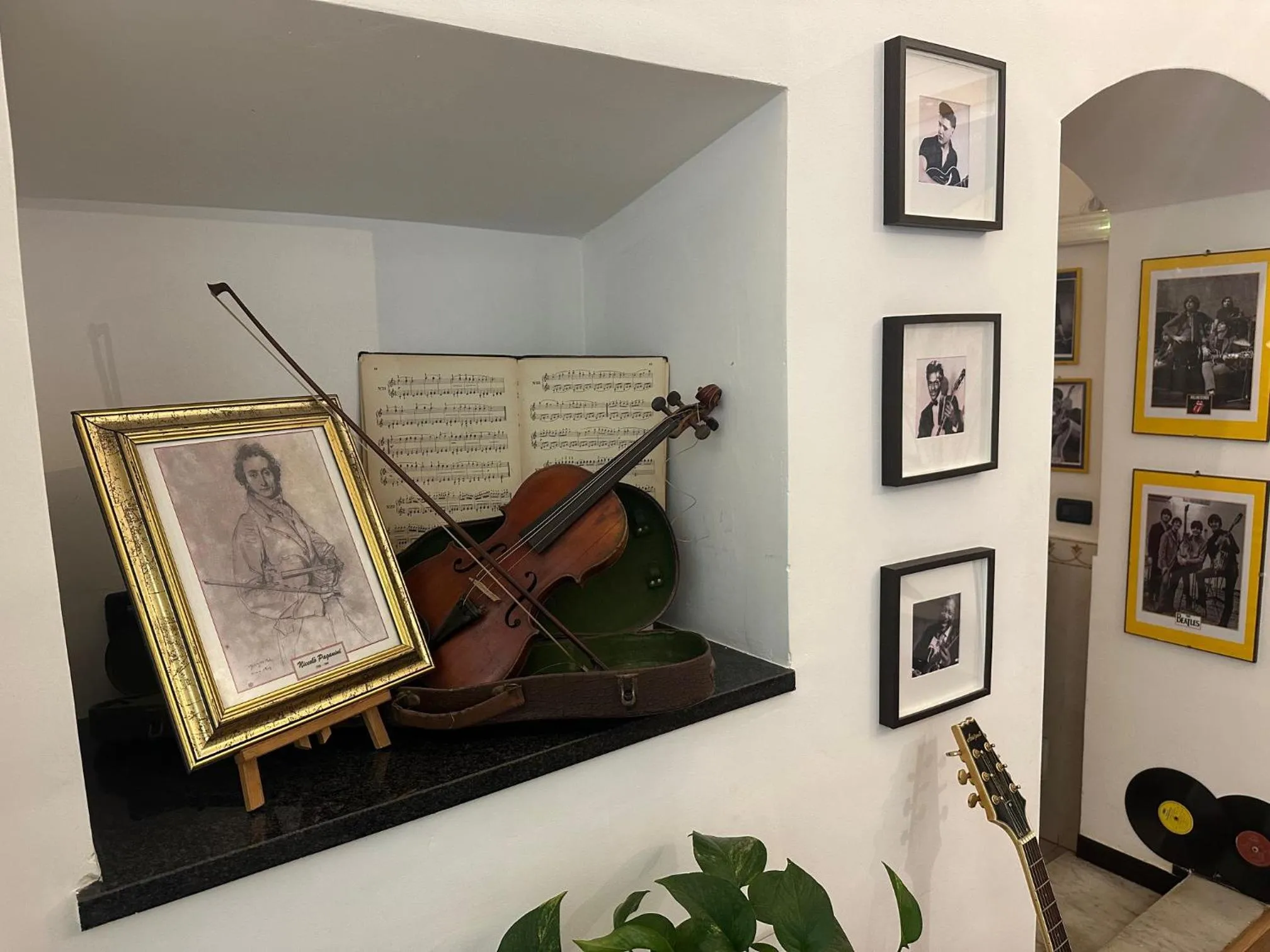 Lobby or reception in Red and Blues Music Hotel Genova