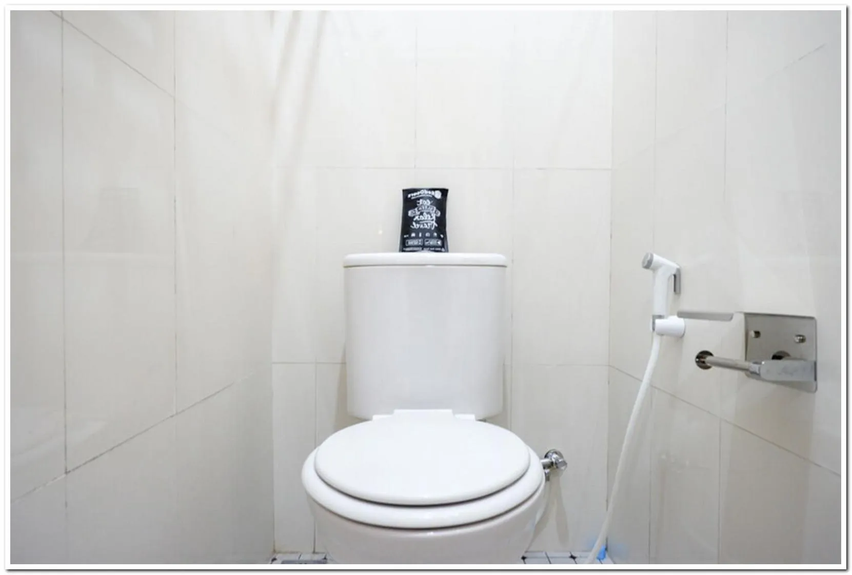 Bathroom in RedDoorz near Gejayan 3