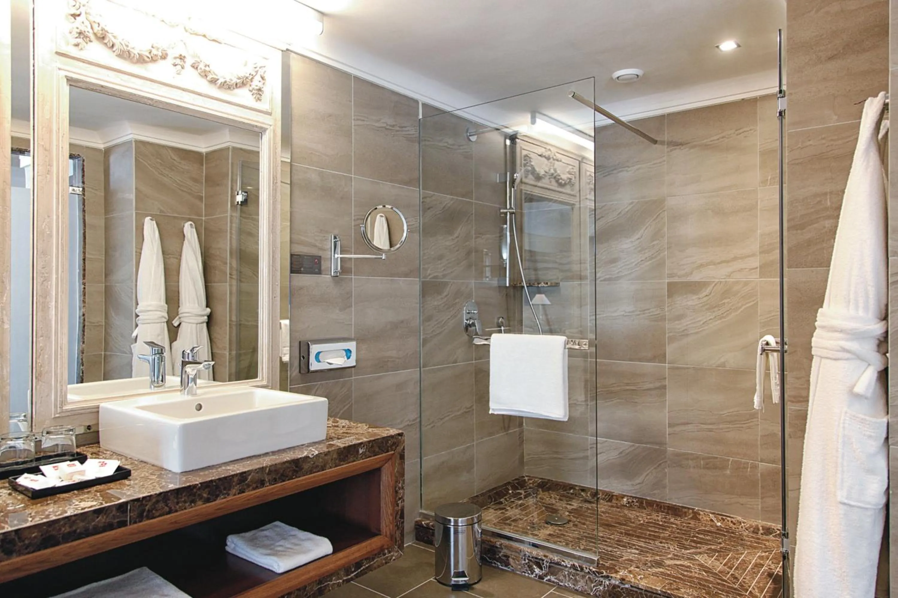 Shower in Hotel Riu Tikida Dunas - All inclusive