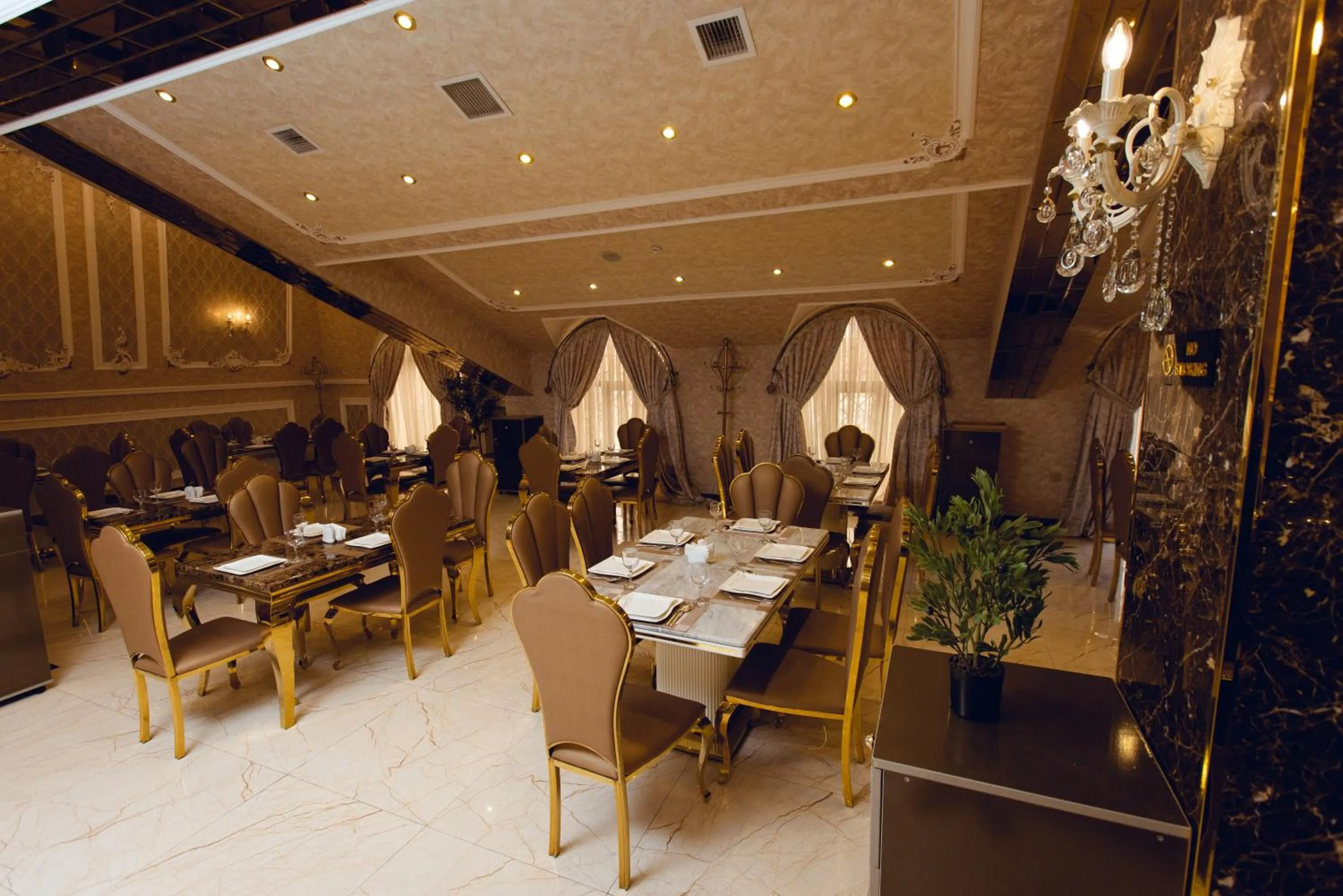 Restaurant/places to eat in Baku Hotel Ganja
