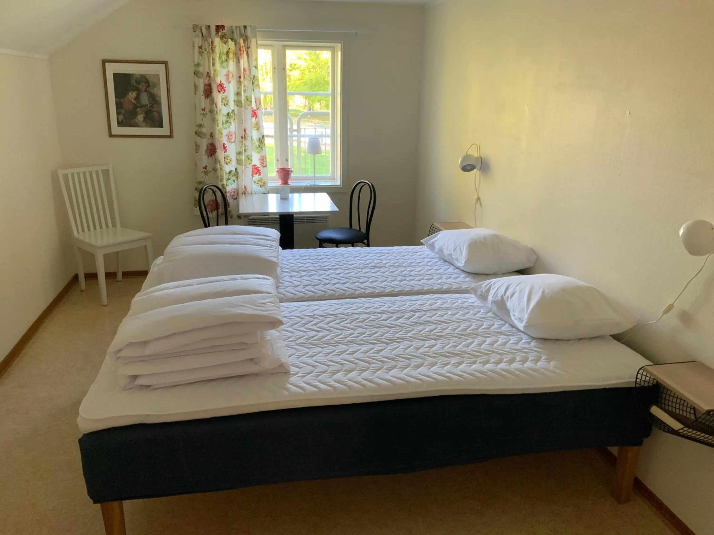 Photo of the whole room, Bed in Evedals Vandrarhem Växjö