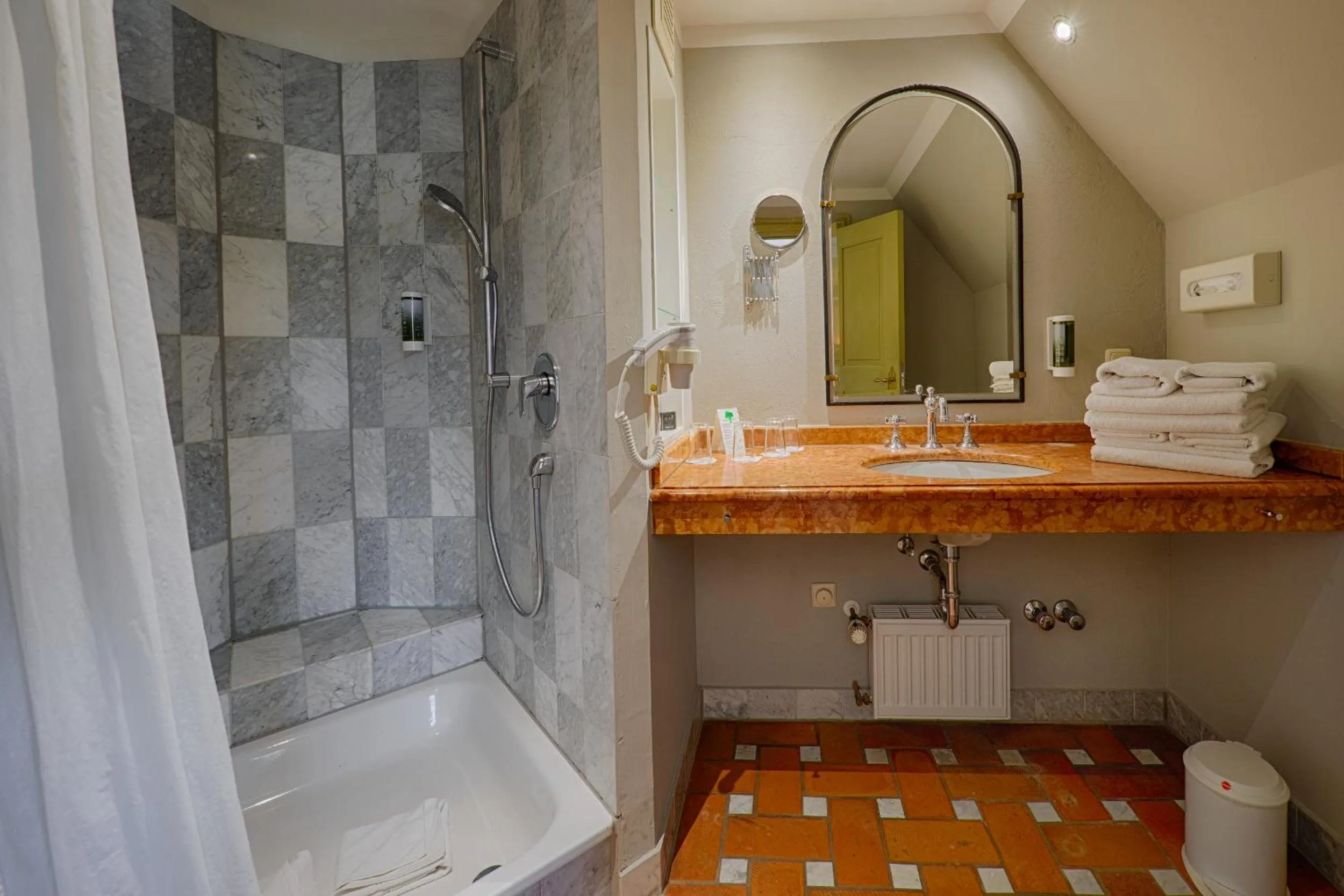 Bathroom in Meeressterne Hotel Forsthaus Damerow