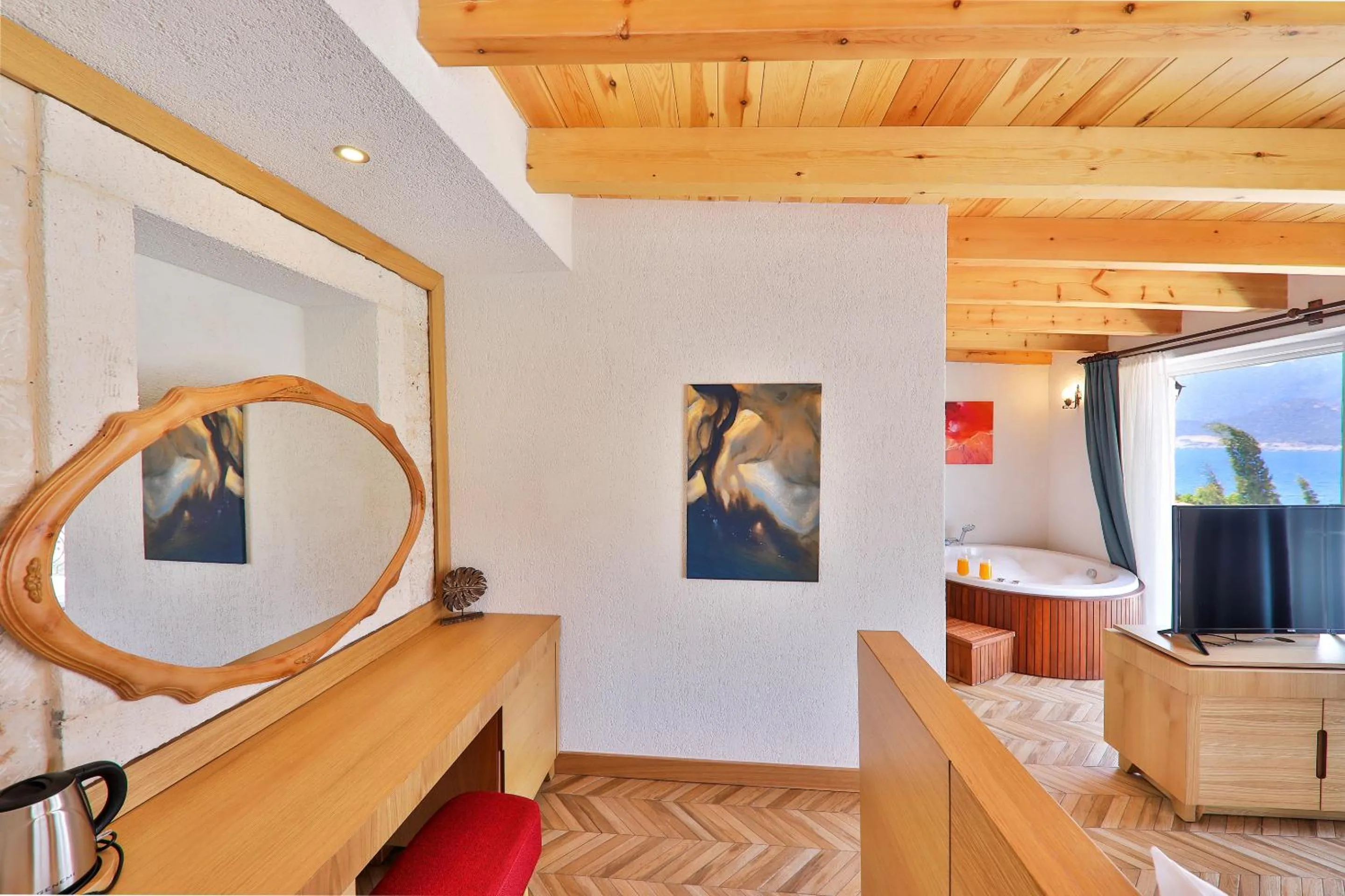 Hot Tub in Atalante Hotel