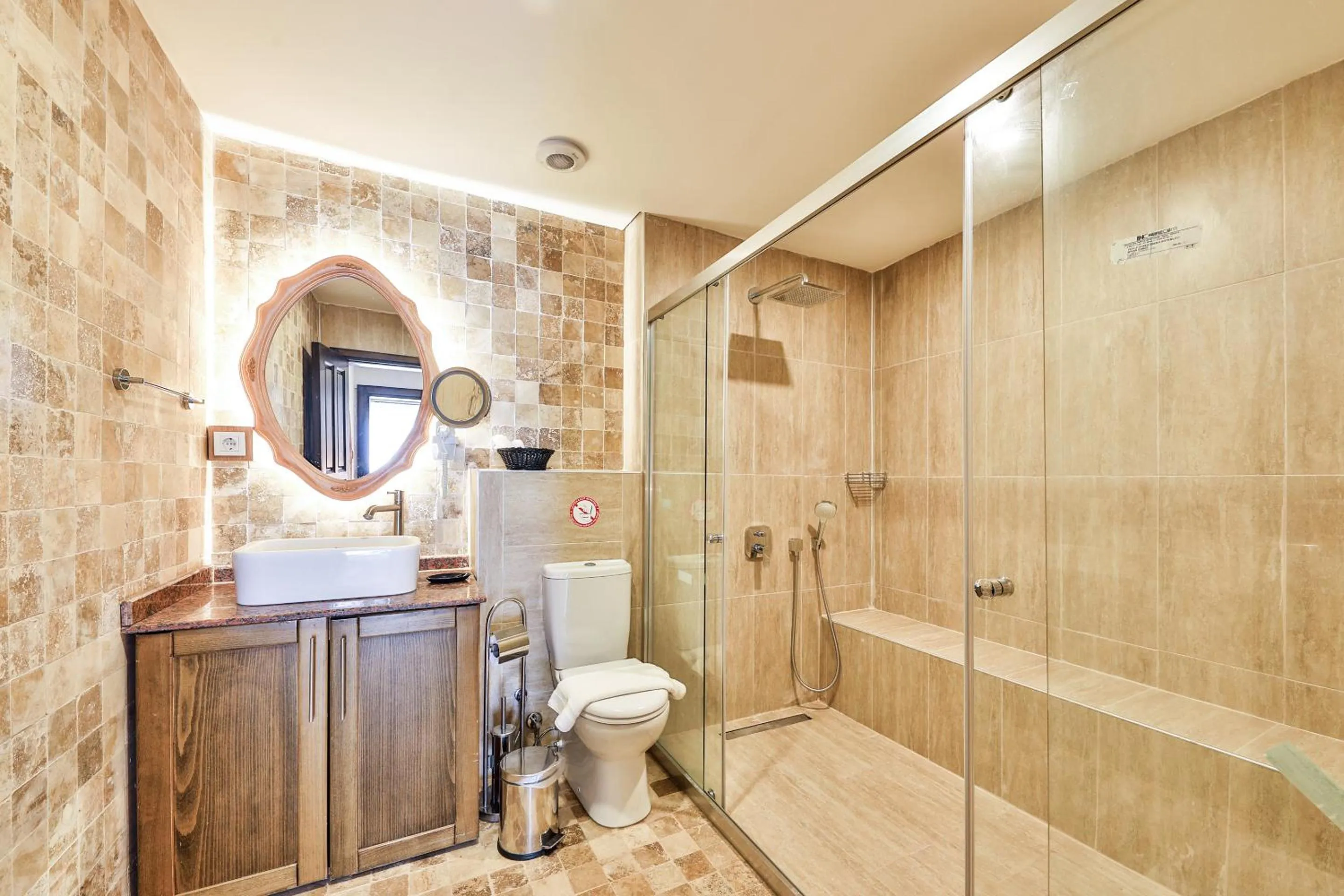 Bathroom in Atalante Hotel