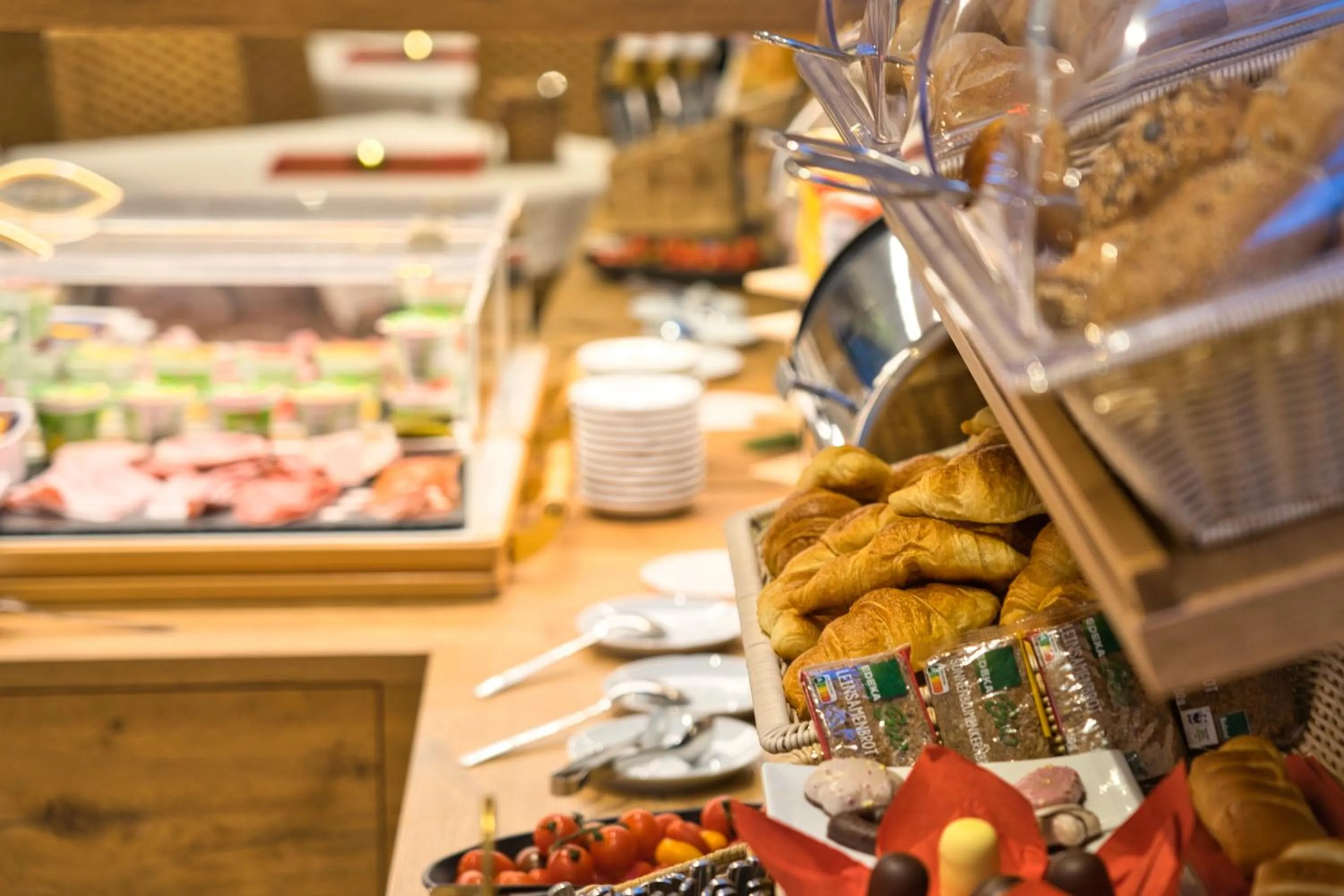 Food and drinks in Arndt Hotel Garni