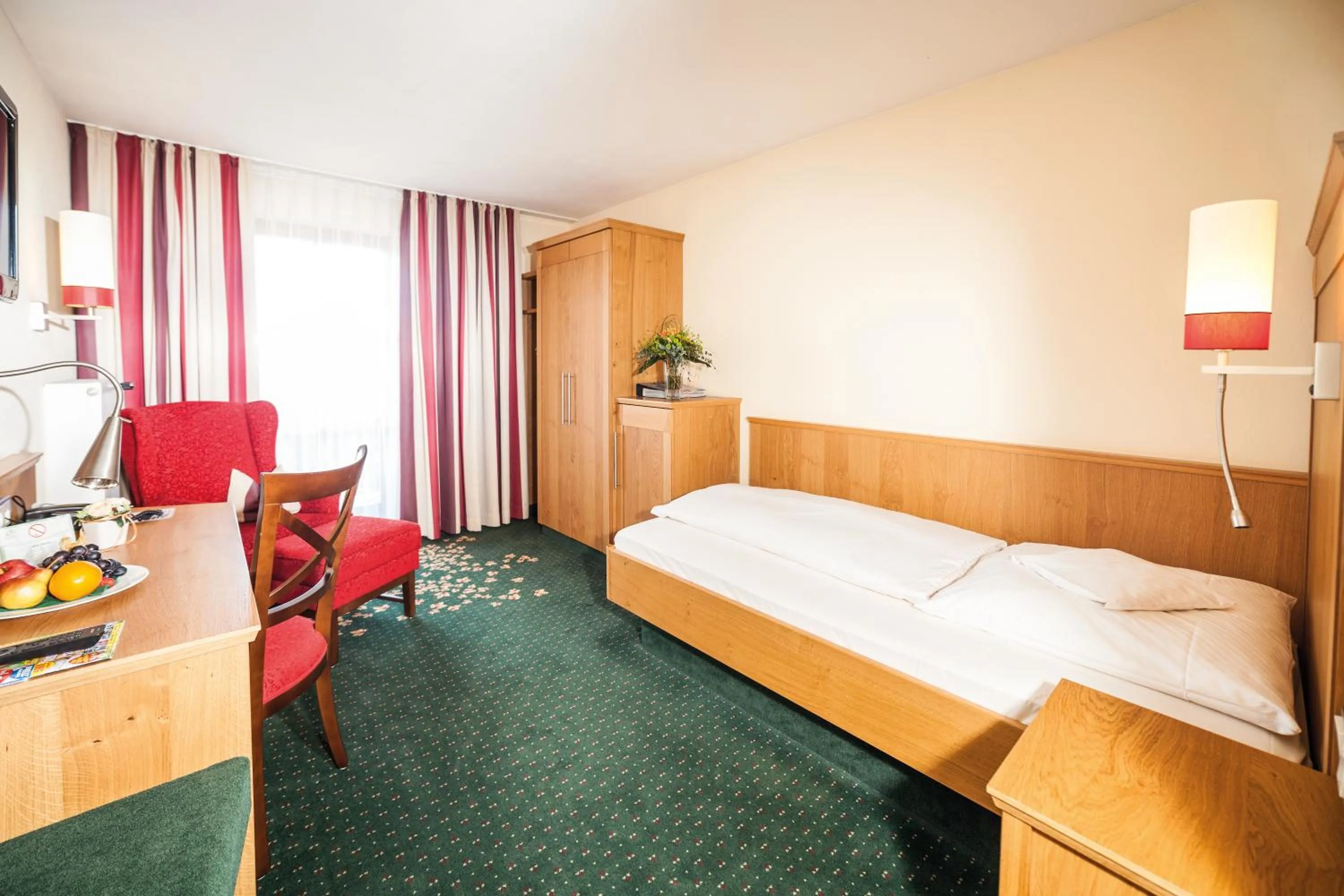 Photo of the whole room in SeeHotel Wassermann