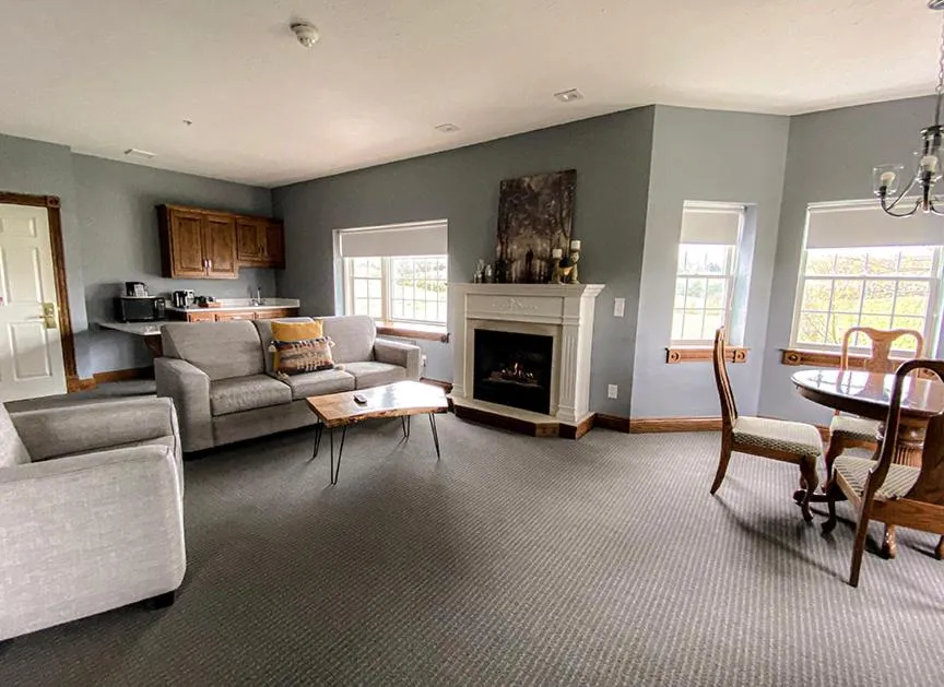 Kitchen or kitchenette in Inn at Amish Door