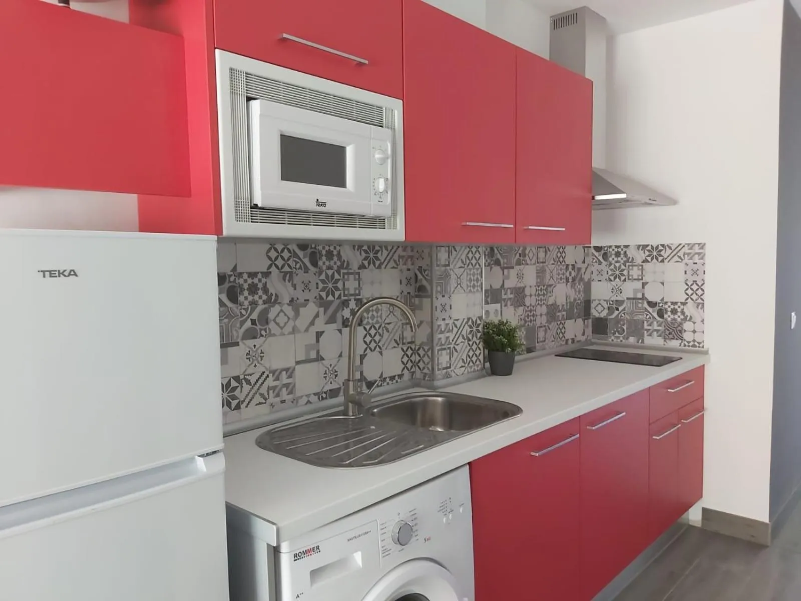 Coffee/tea facilities in Bnbook Medea Apartments