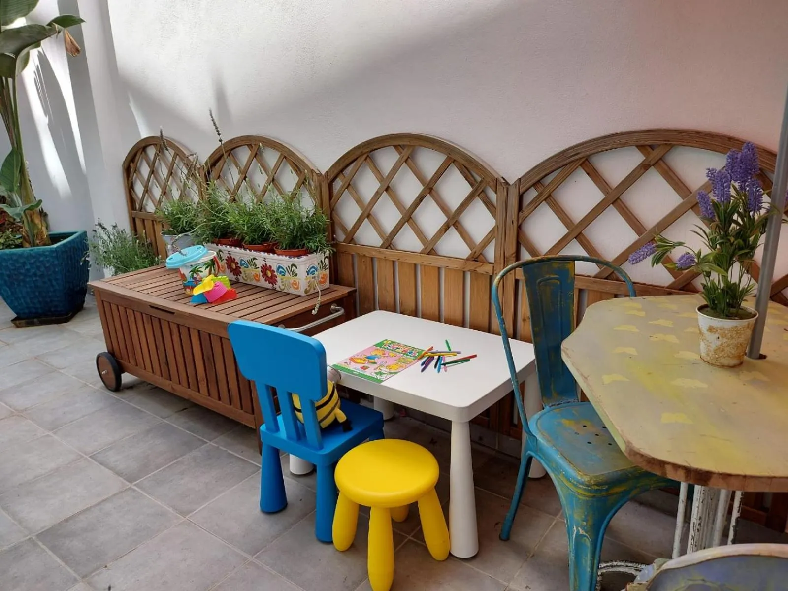 Facade/entrance in Bnbook Medea Apartments