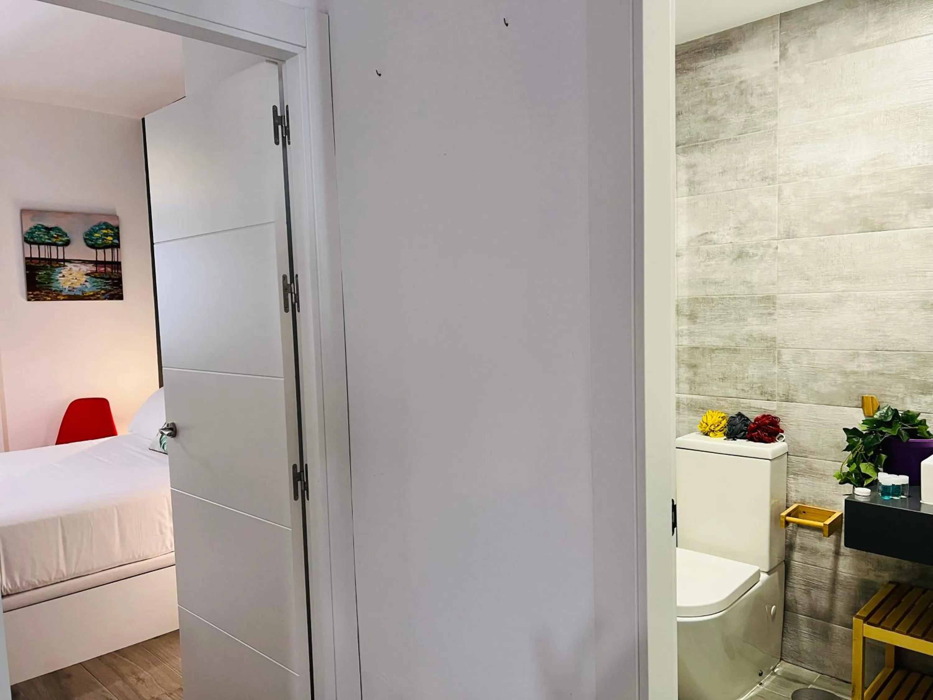 Toilet in Bnbook Medea Apartments