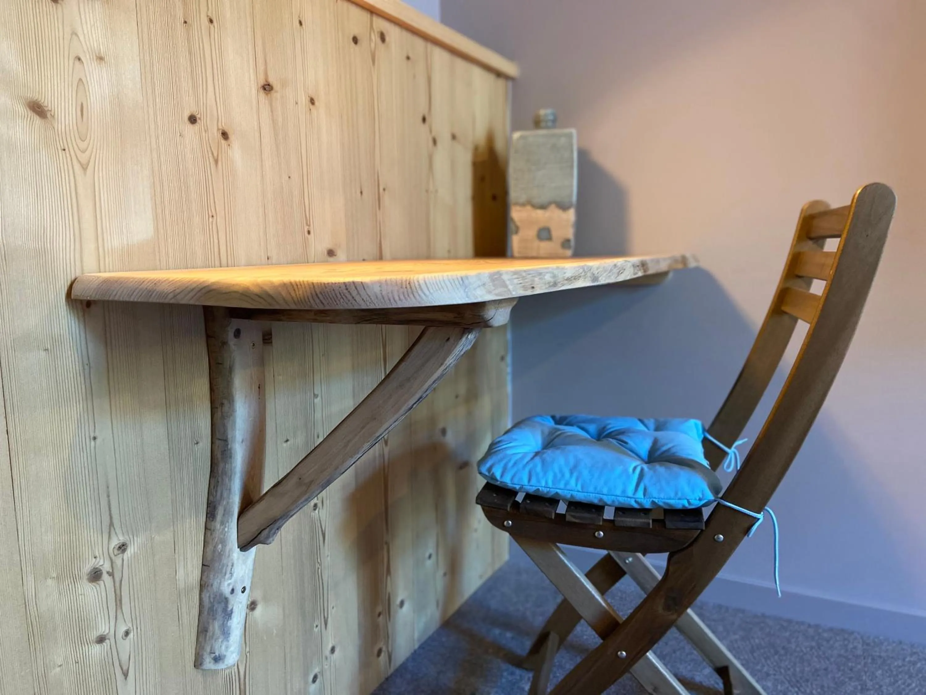 Bedroom in hôtel oberland