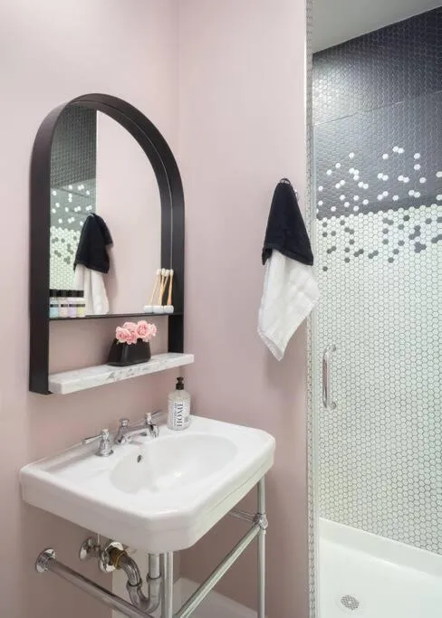 Bathroom in The Neighborhood Hotel Lincoln Park