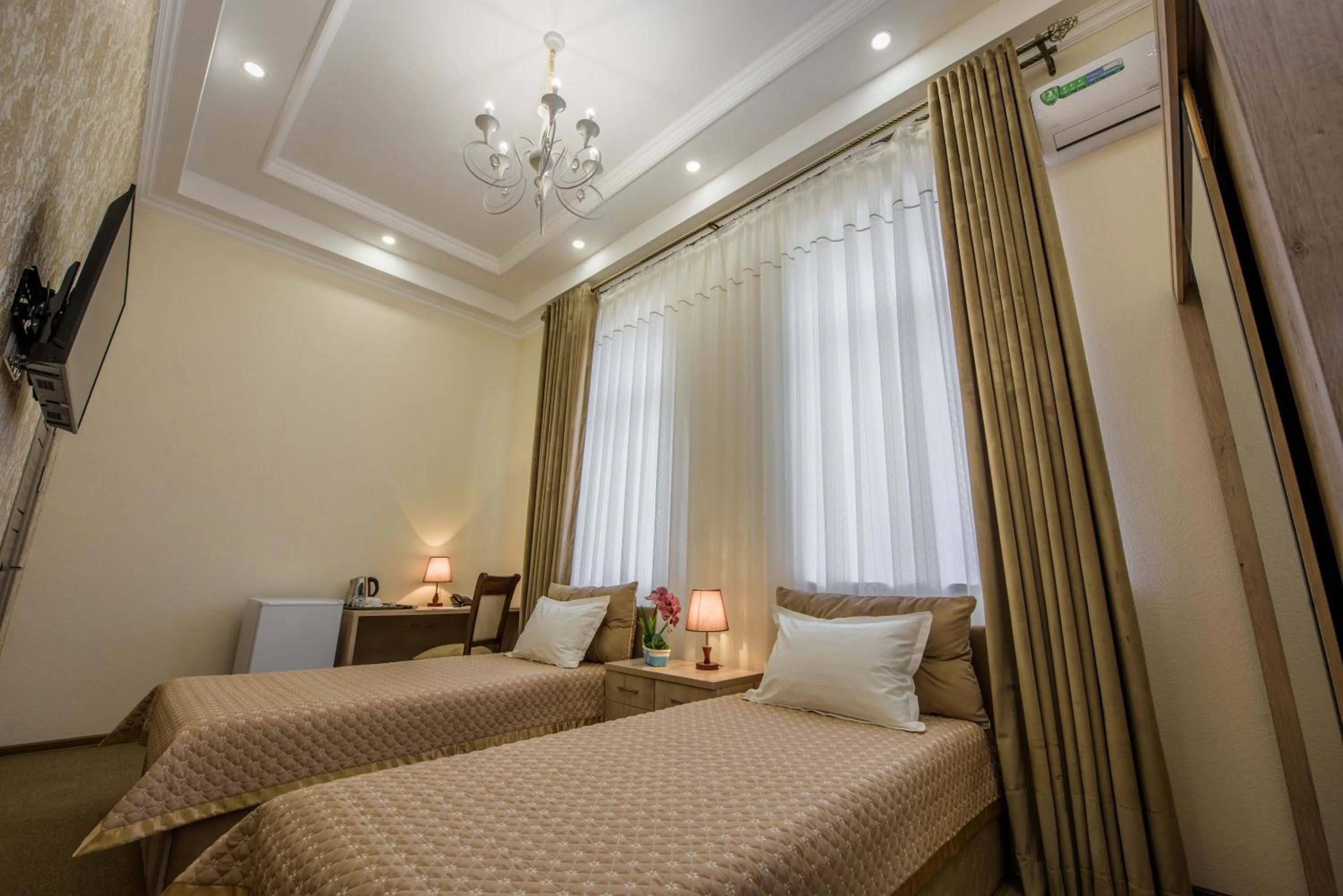 Bed in Huzur Hotel Tashkent